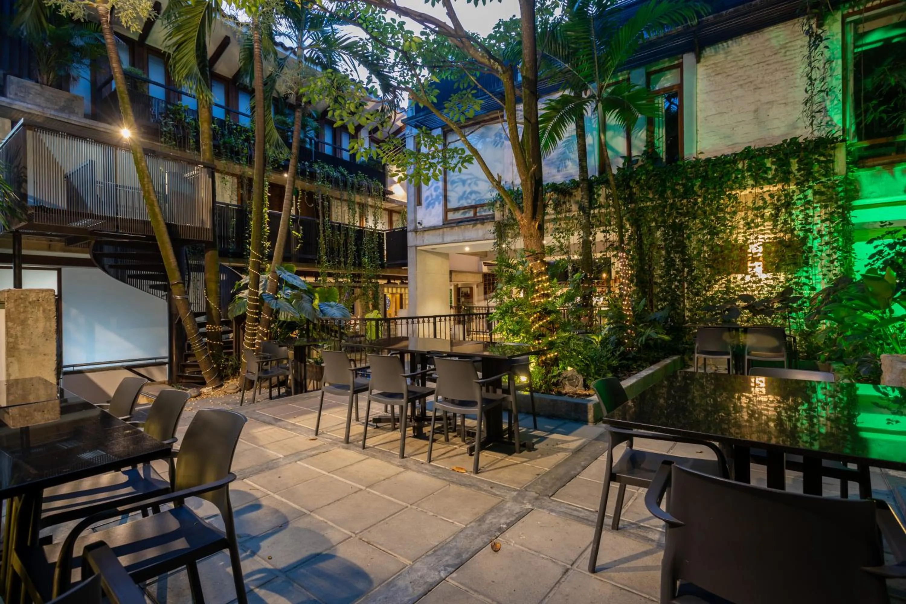 Patio in Alko Hotel Casa Nispero