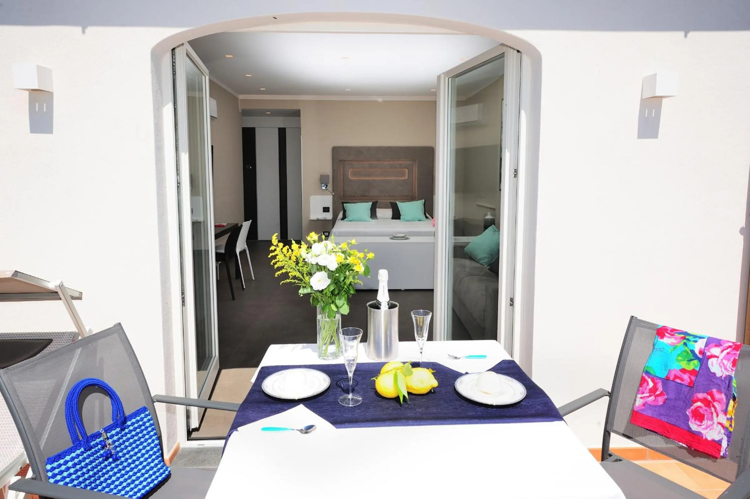 Amalfi Blu Retreat