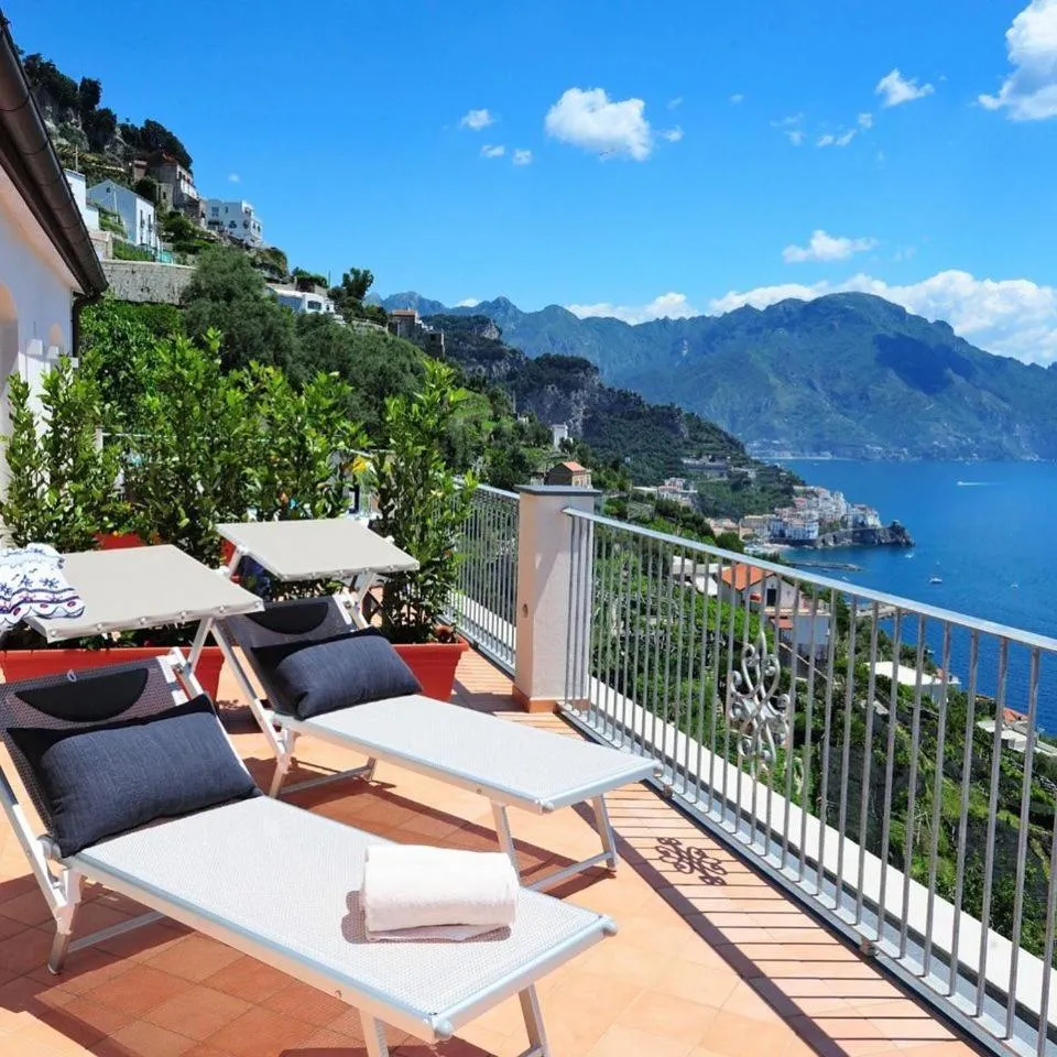 Amalfi Blu Retreat