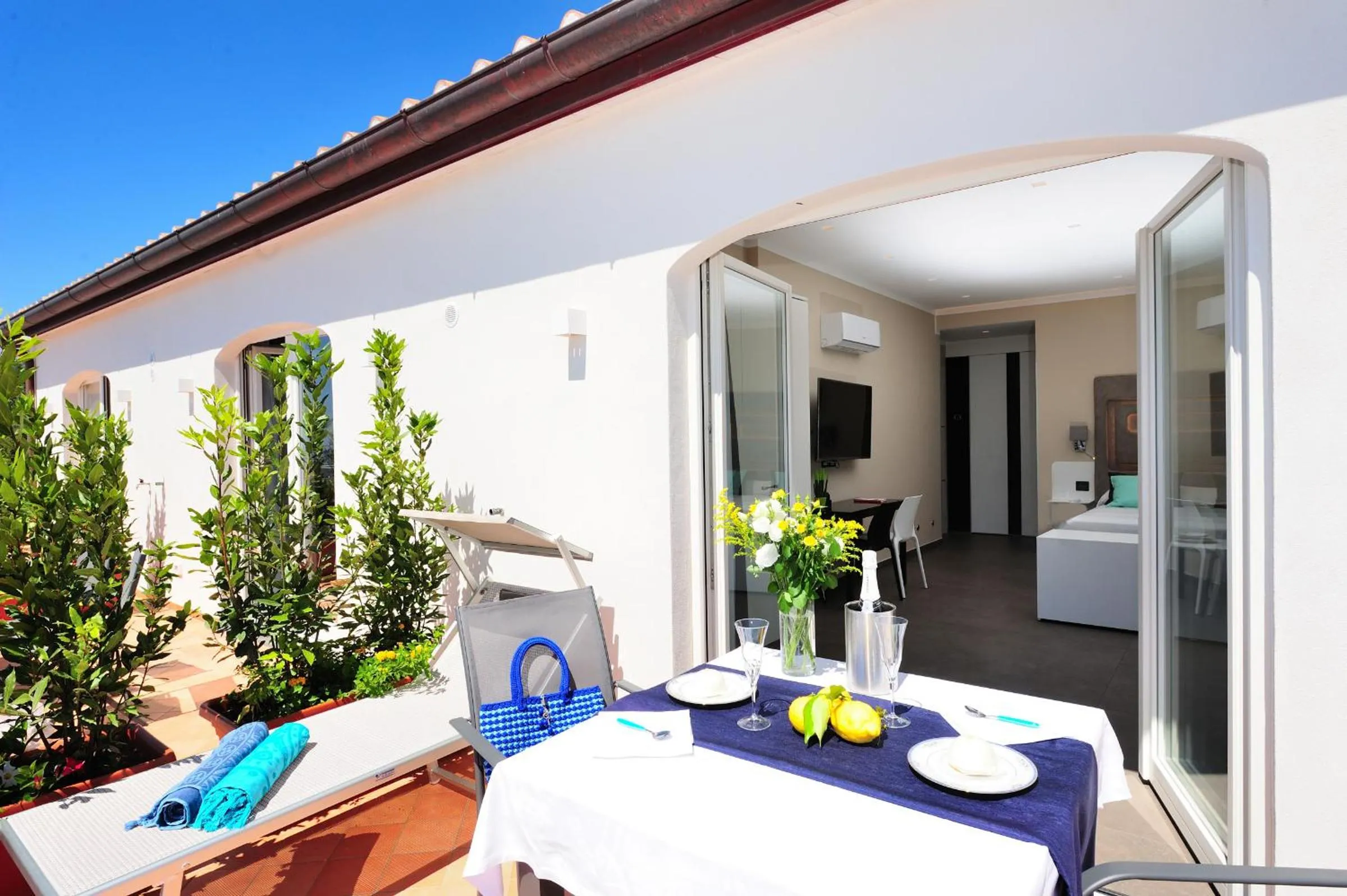 Amalfi Blu Retreat