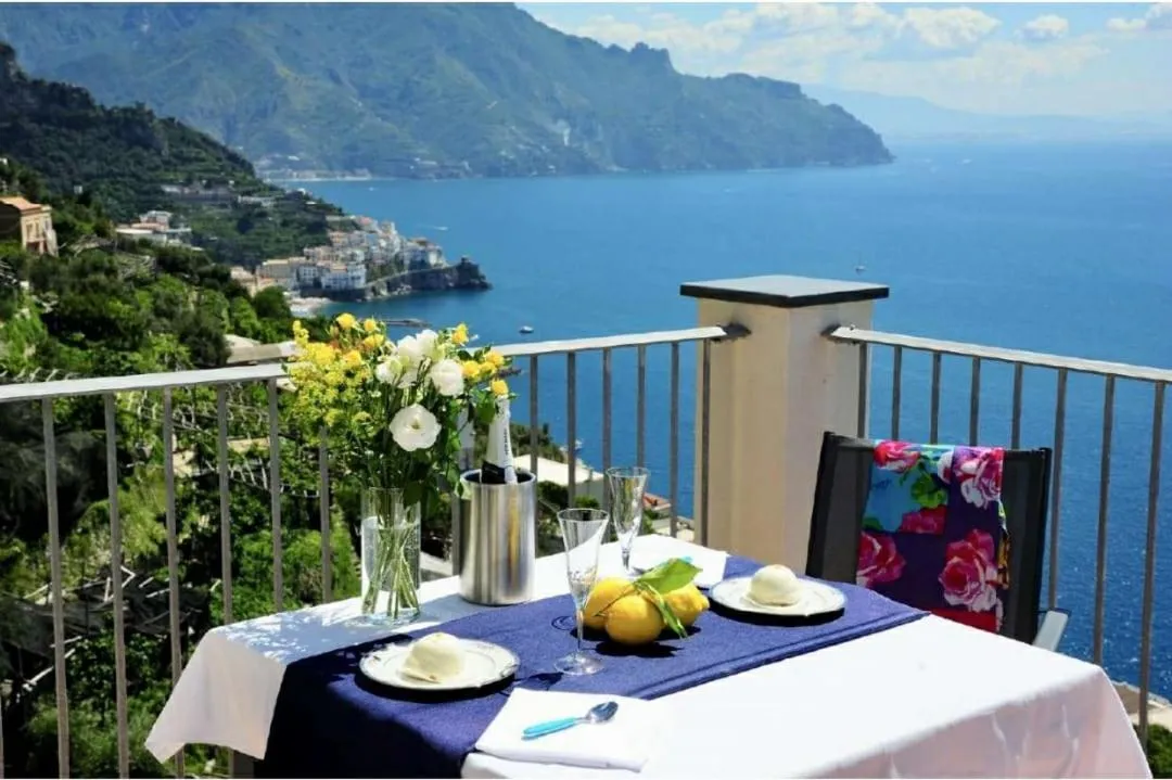 Amalfi Blu Retreat
