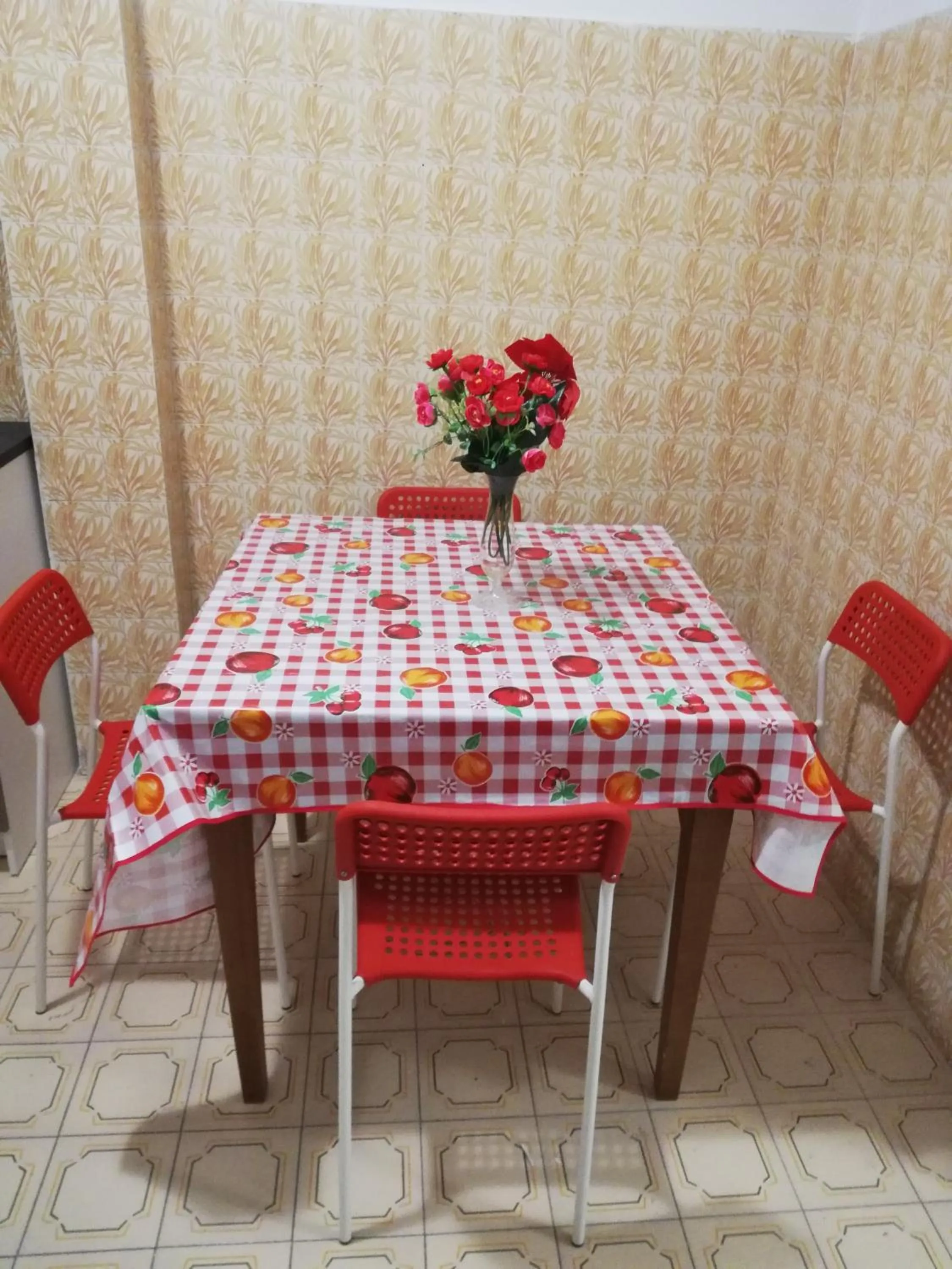 Dining area in Venice Star House