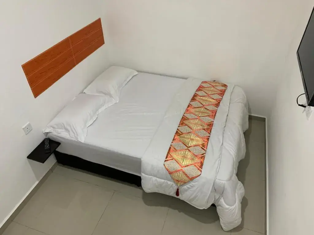 Bed in Orange Villa Hotel Near Palm Mall Seremban Bed in Orange Villa Hotel Near Palm Mall Seremban