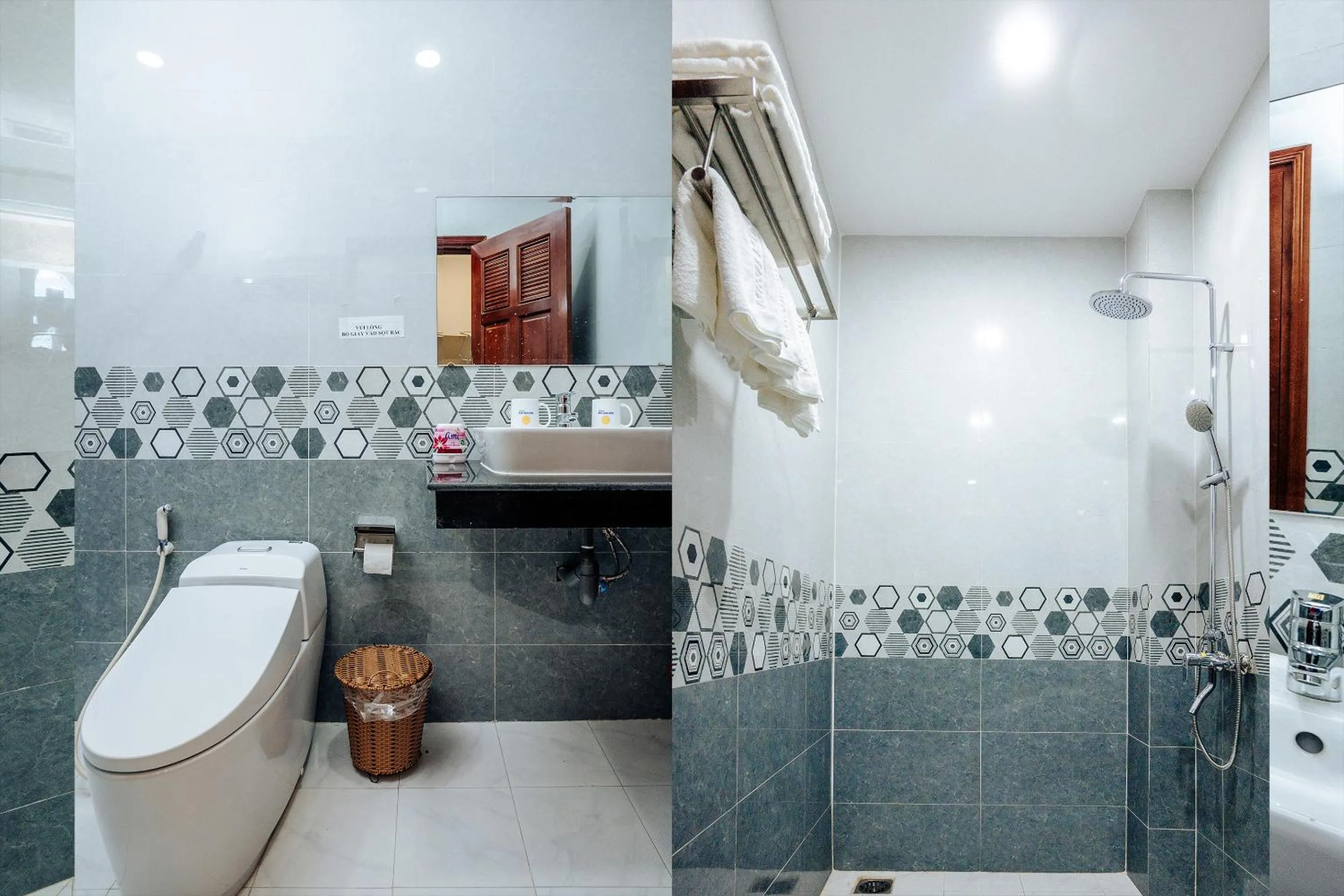 Bathroom in Minh Minh Nam Hotel