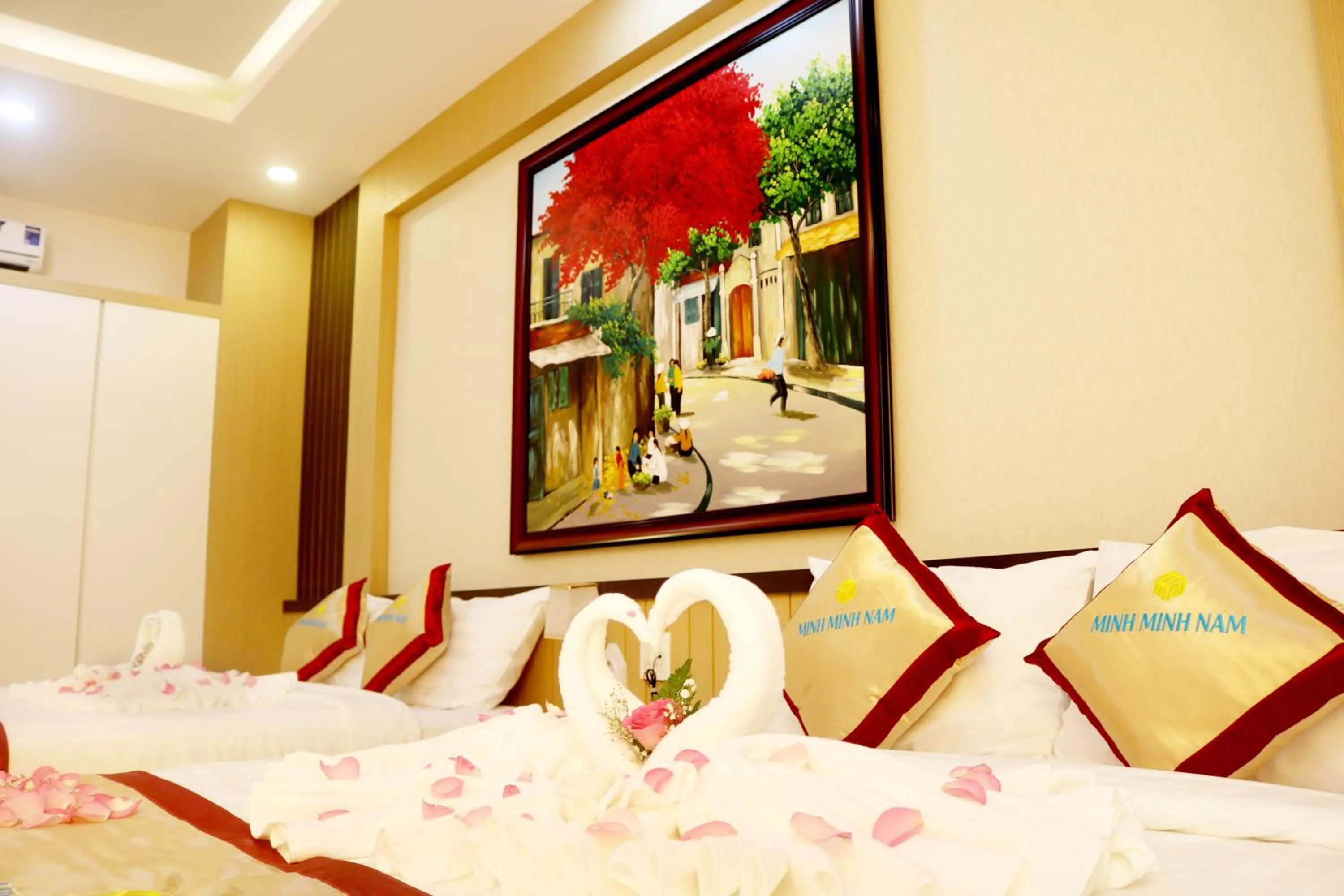 Bed in Minh Minh Nam Hotel