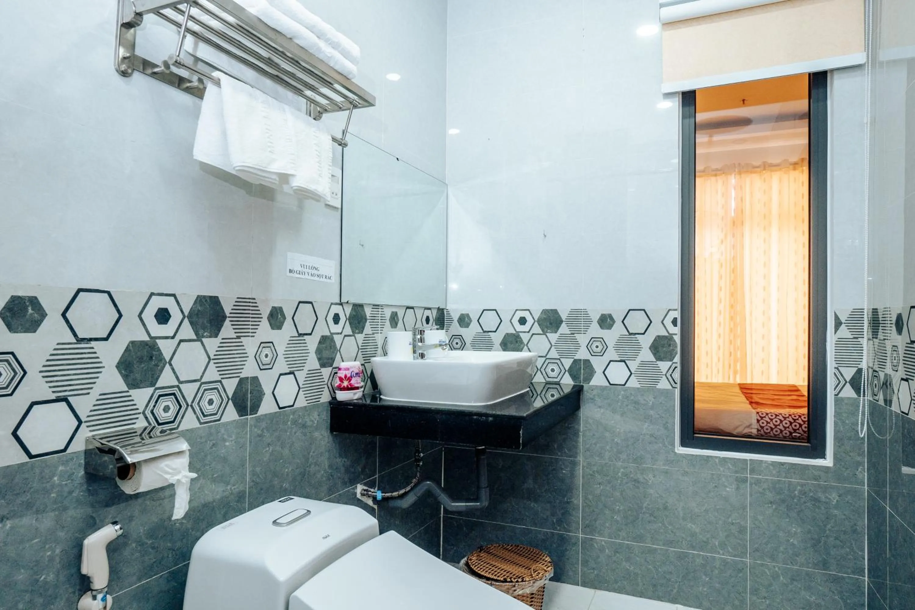 Bathroom in Minh Minh Nam Hotel