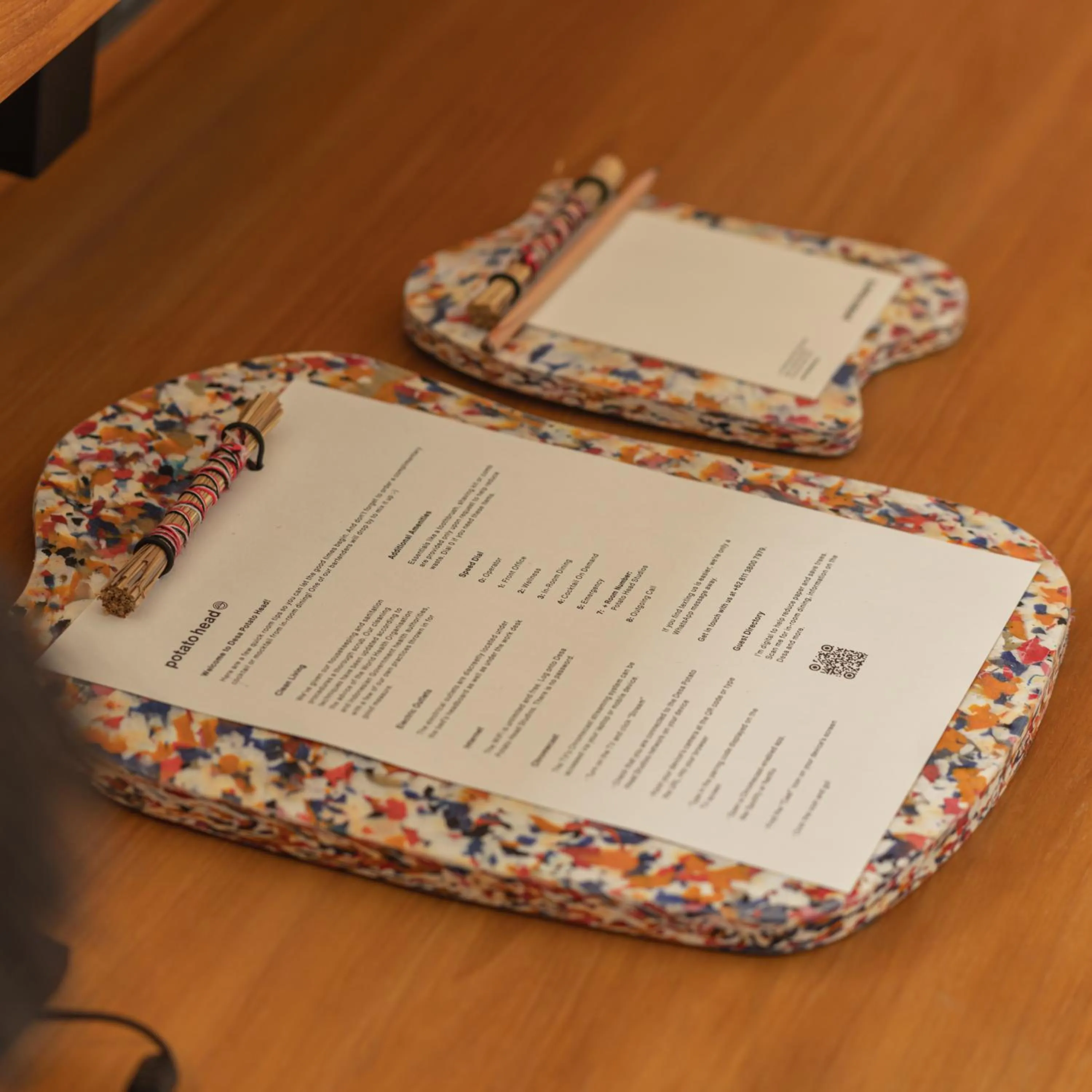 Logo/Certificate/Sign in Potato Head Suites & Studios