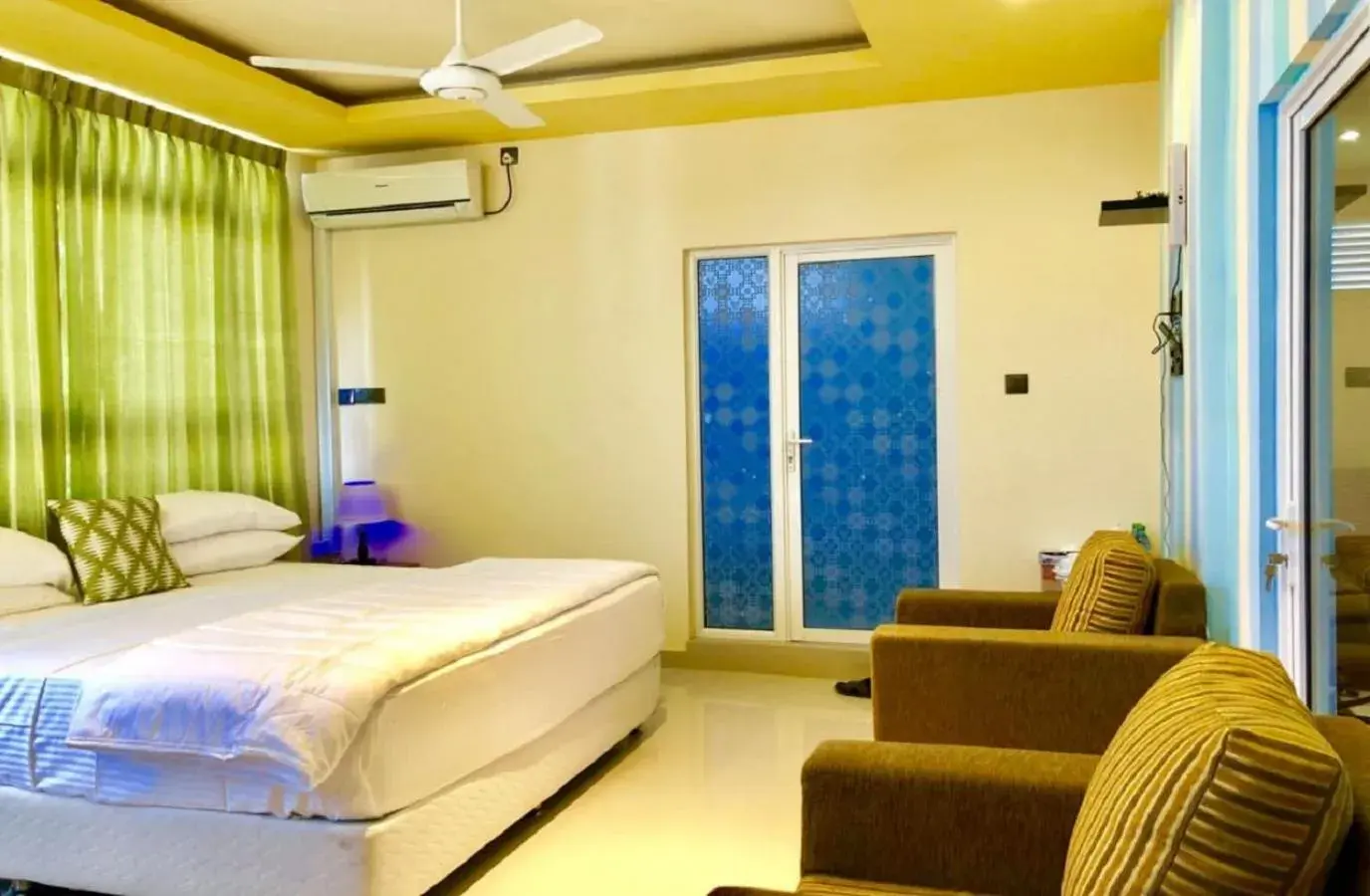 Photo of the whole room, Bed in CONTENTO RETREAT Photo of the whole room, Bed in CONTENTO RETREAT