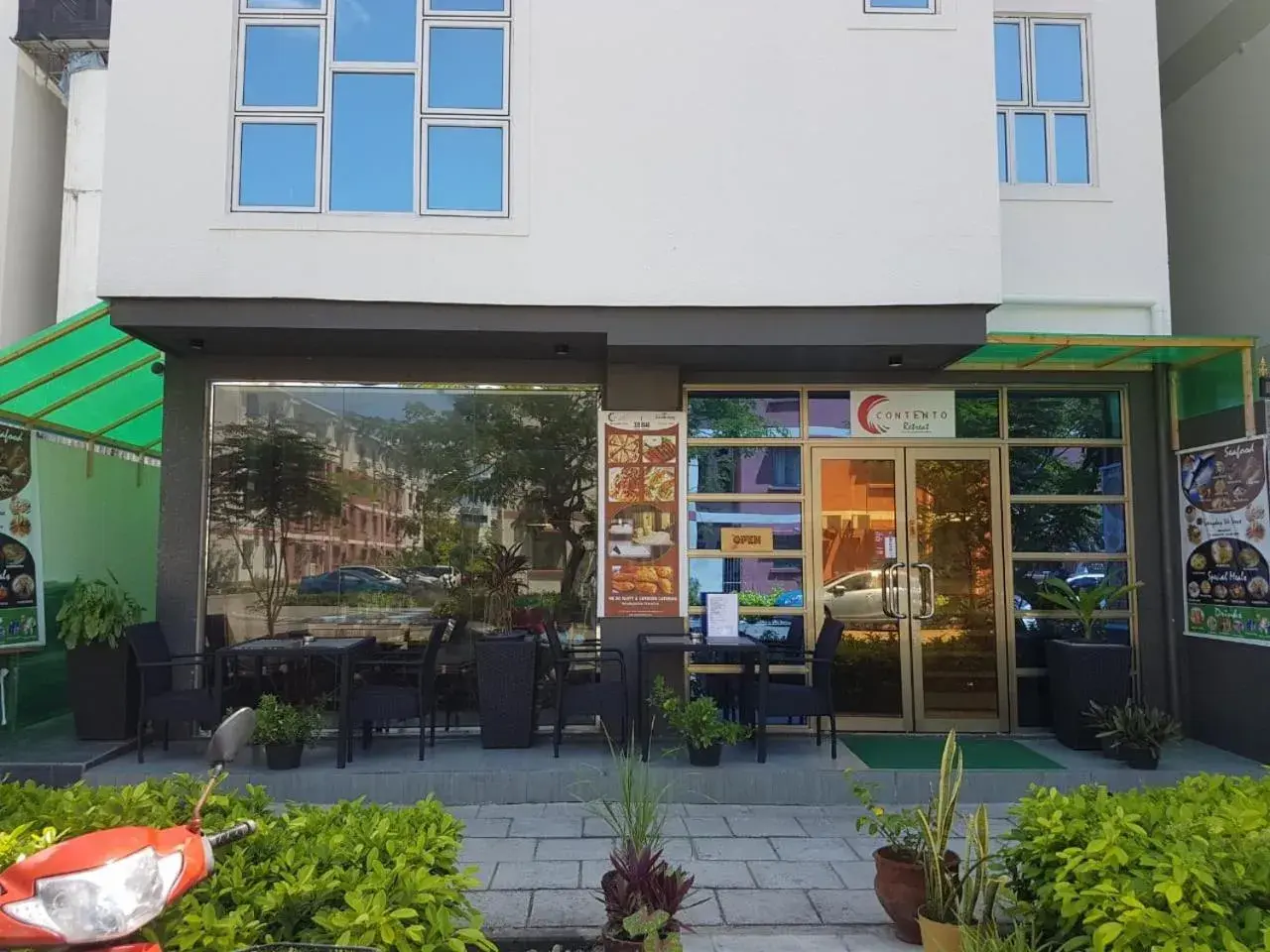 Facade/entrance in CONTENTO RETREAT Facade/entrance in CONTENTO RETREAT