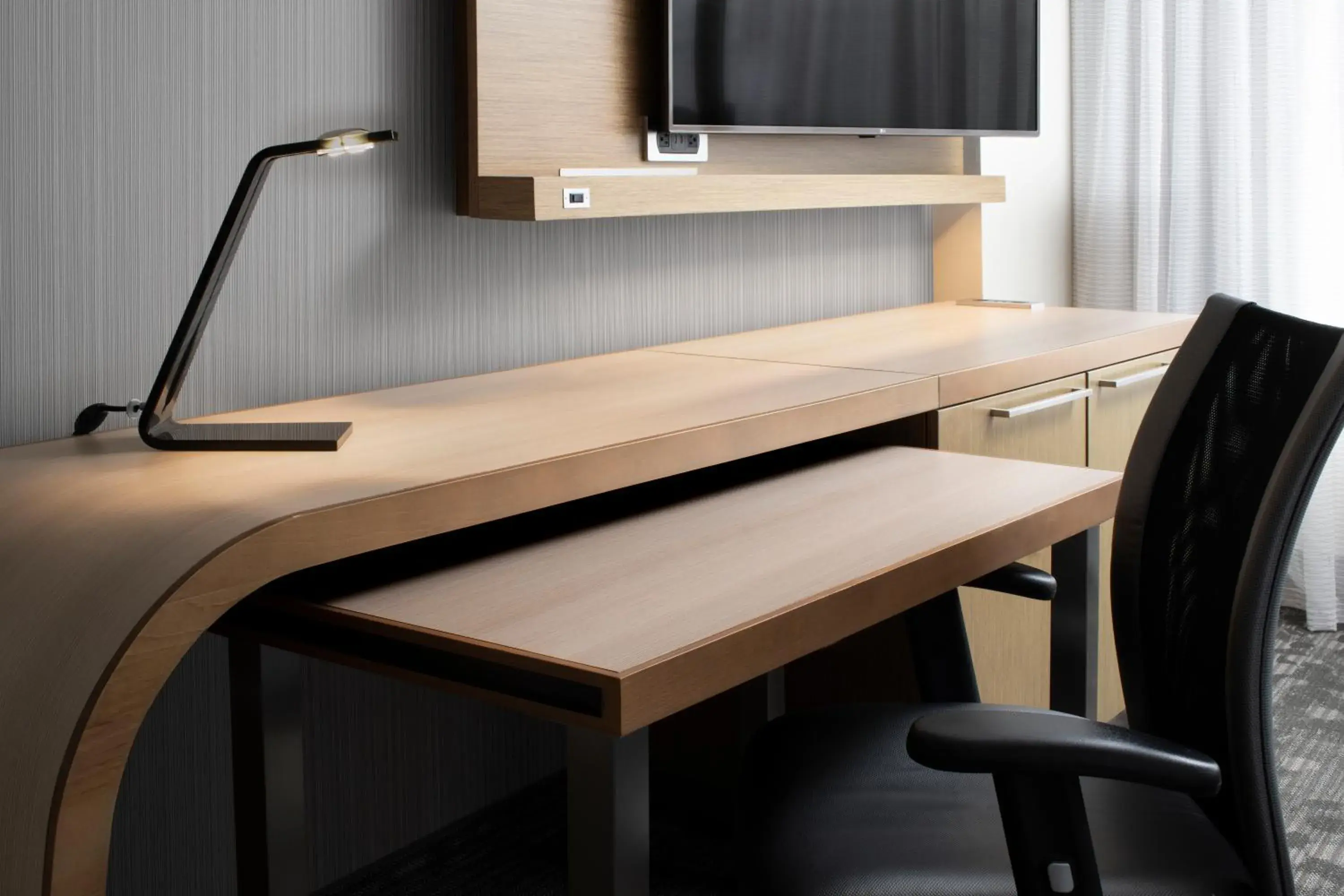 Guest room, 1 King, Sofa bed in Courtyard by Marriott Edina Bloomington Guest room, 1 King, Sofa bed in Courtyard by Marriott Edina Bloomington