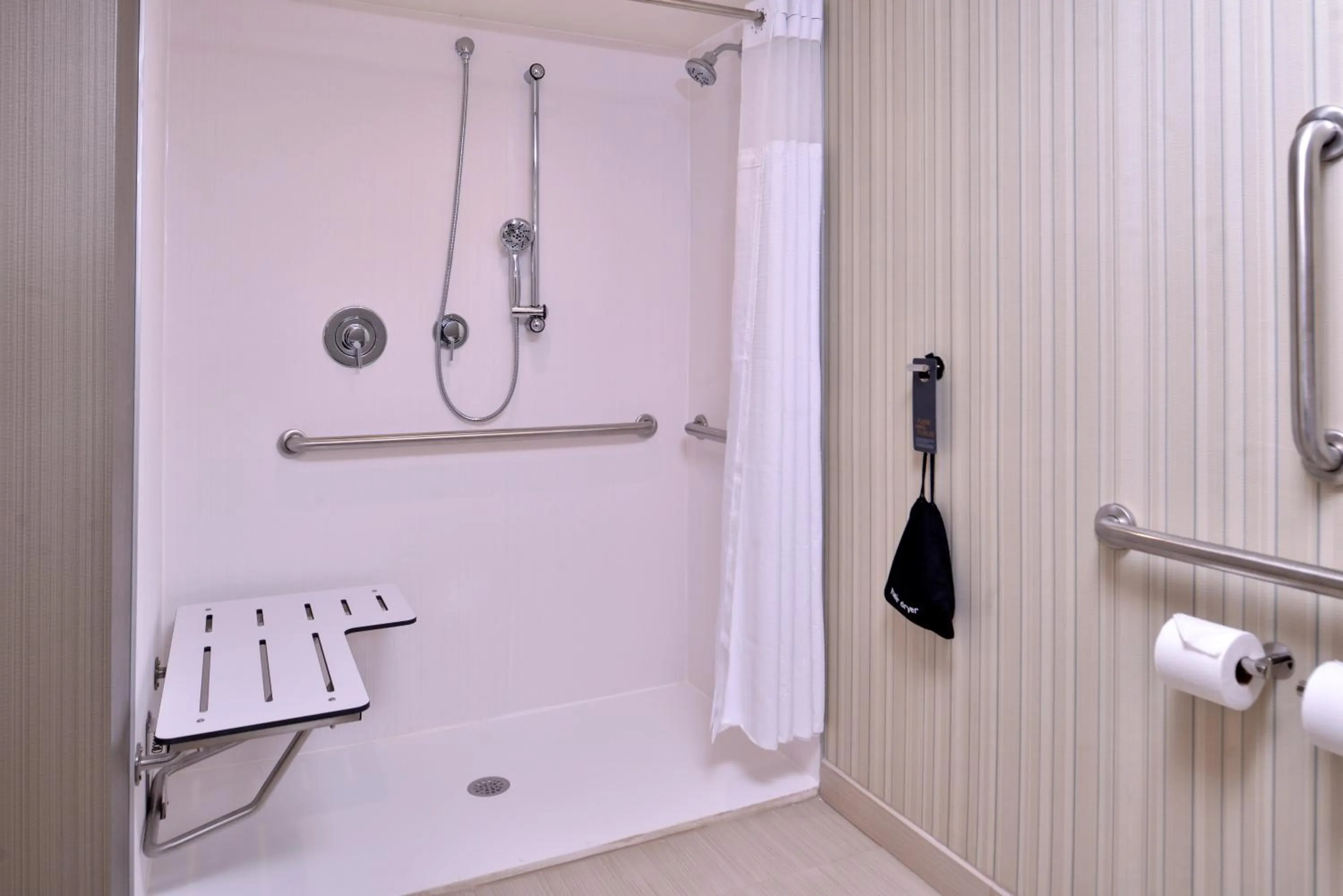 Shower in Courtyard by Marriott Edina Bloomington