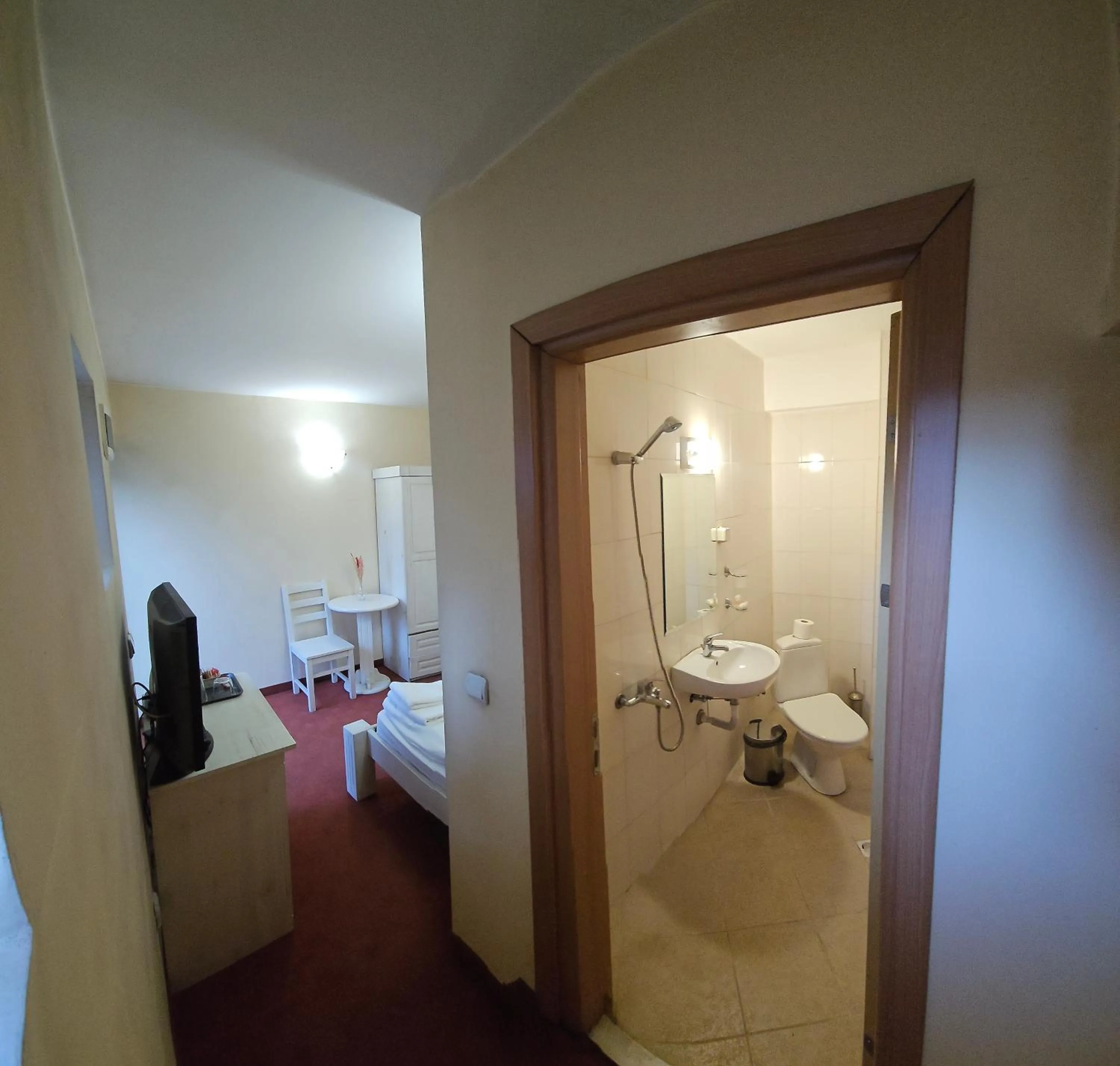 Photo of the whole room in Guest House ANEX