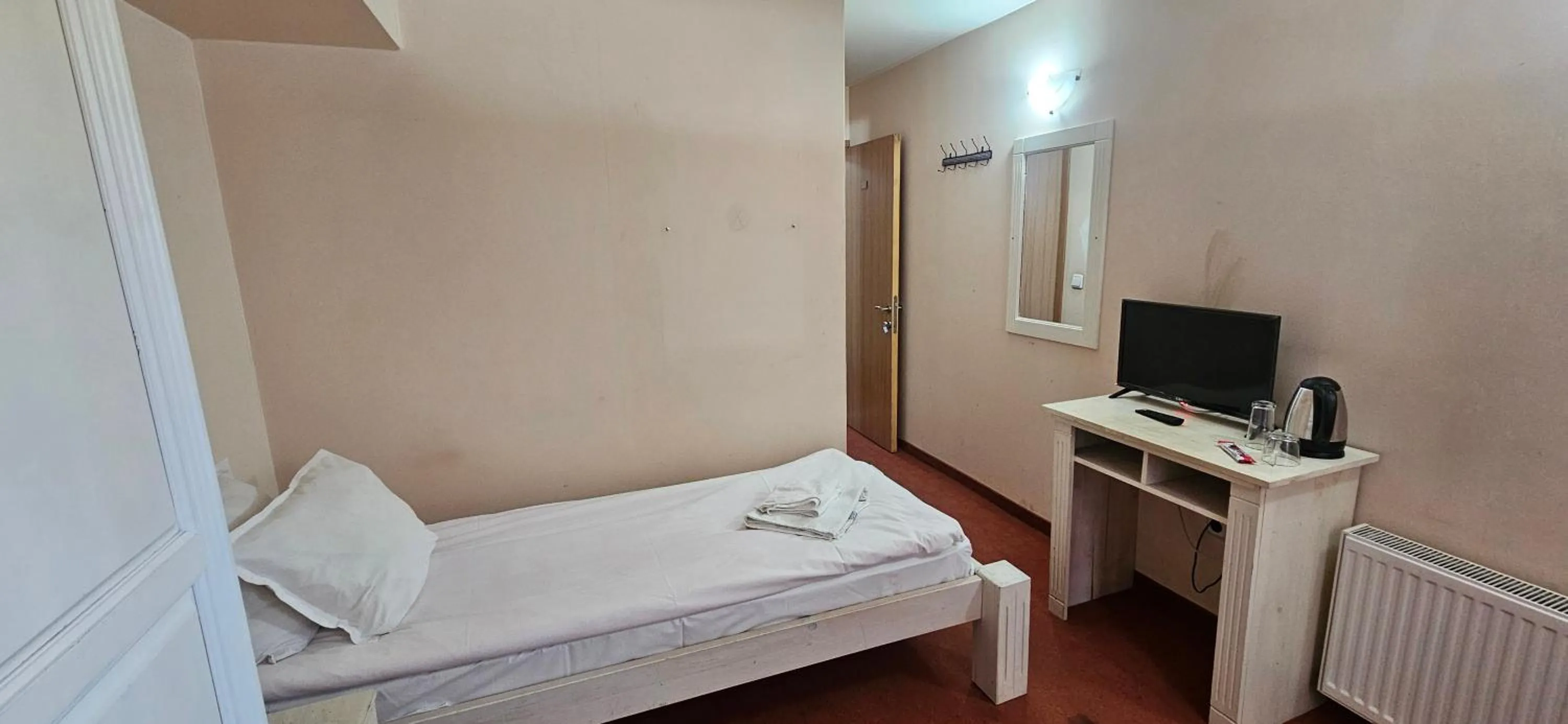 Photo of the whole room, Bed in Guest House ANEX