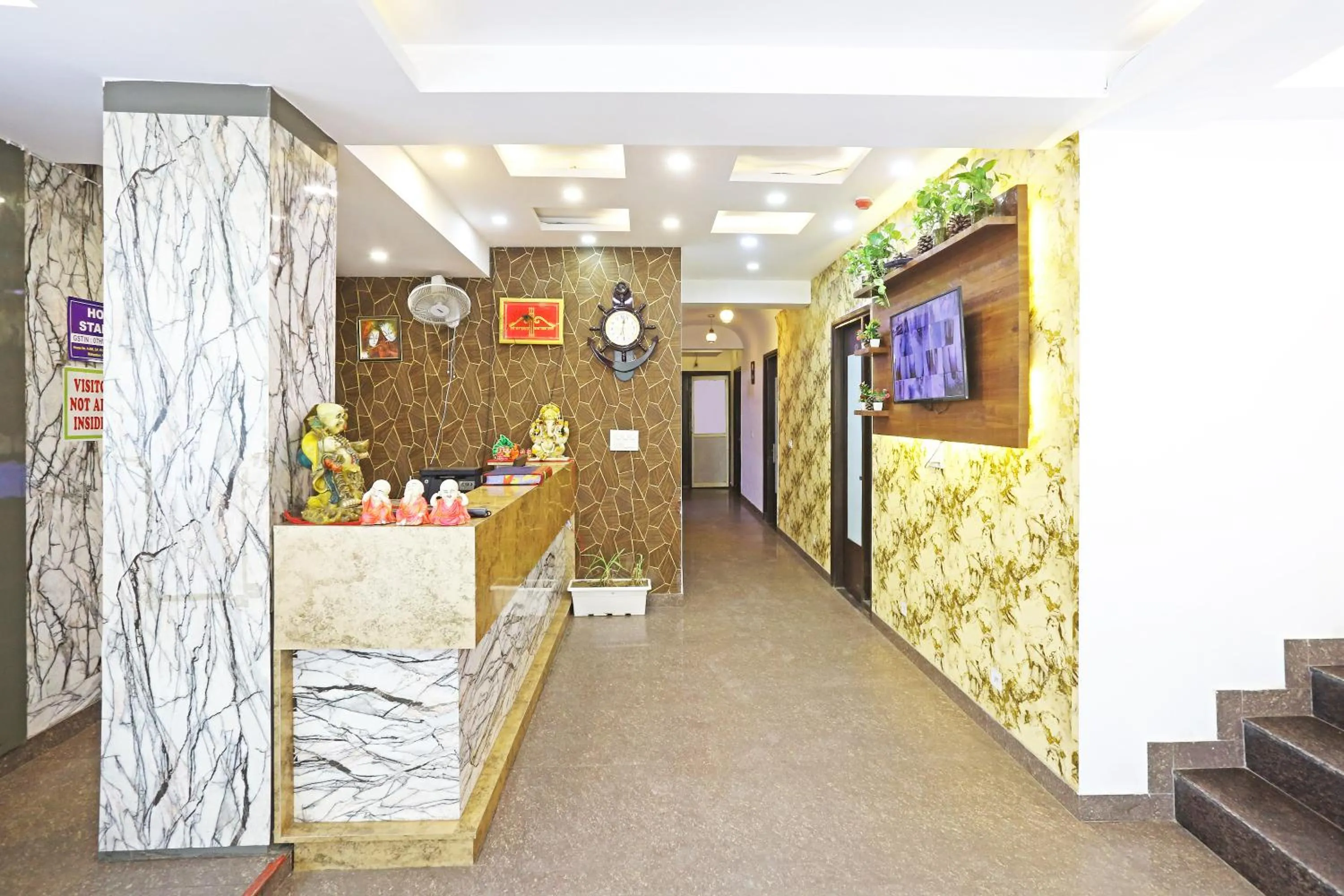 Lobby or reception in Hotel Star Inn-Near Delhi Airport