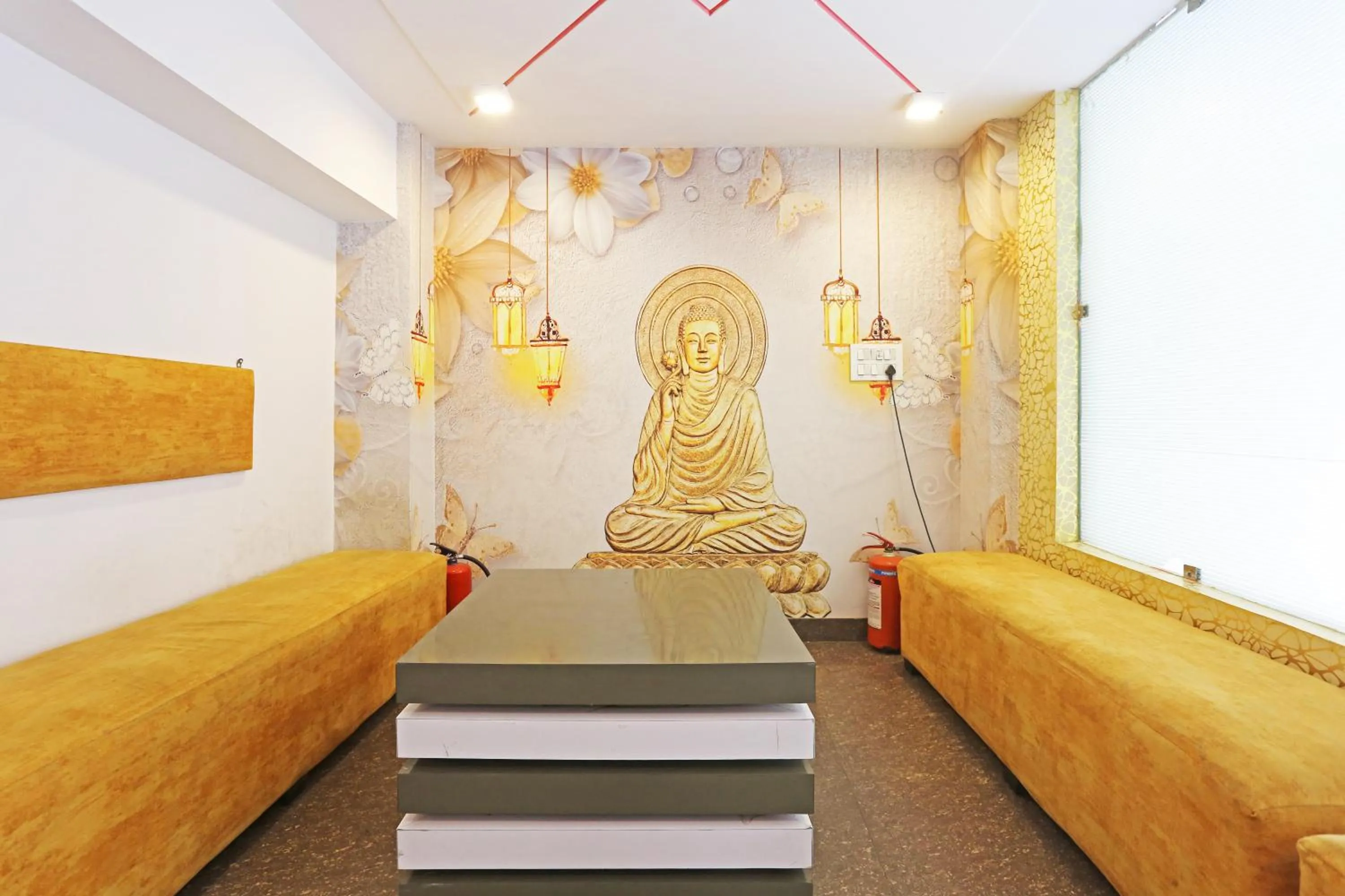 Seating area, Bed in Hotel Star Inn-Near Delhi Airport