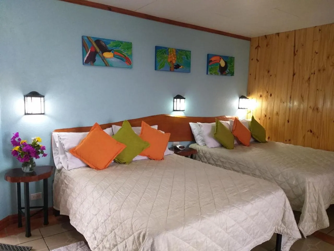 Bed in Guayabo Lodge