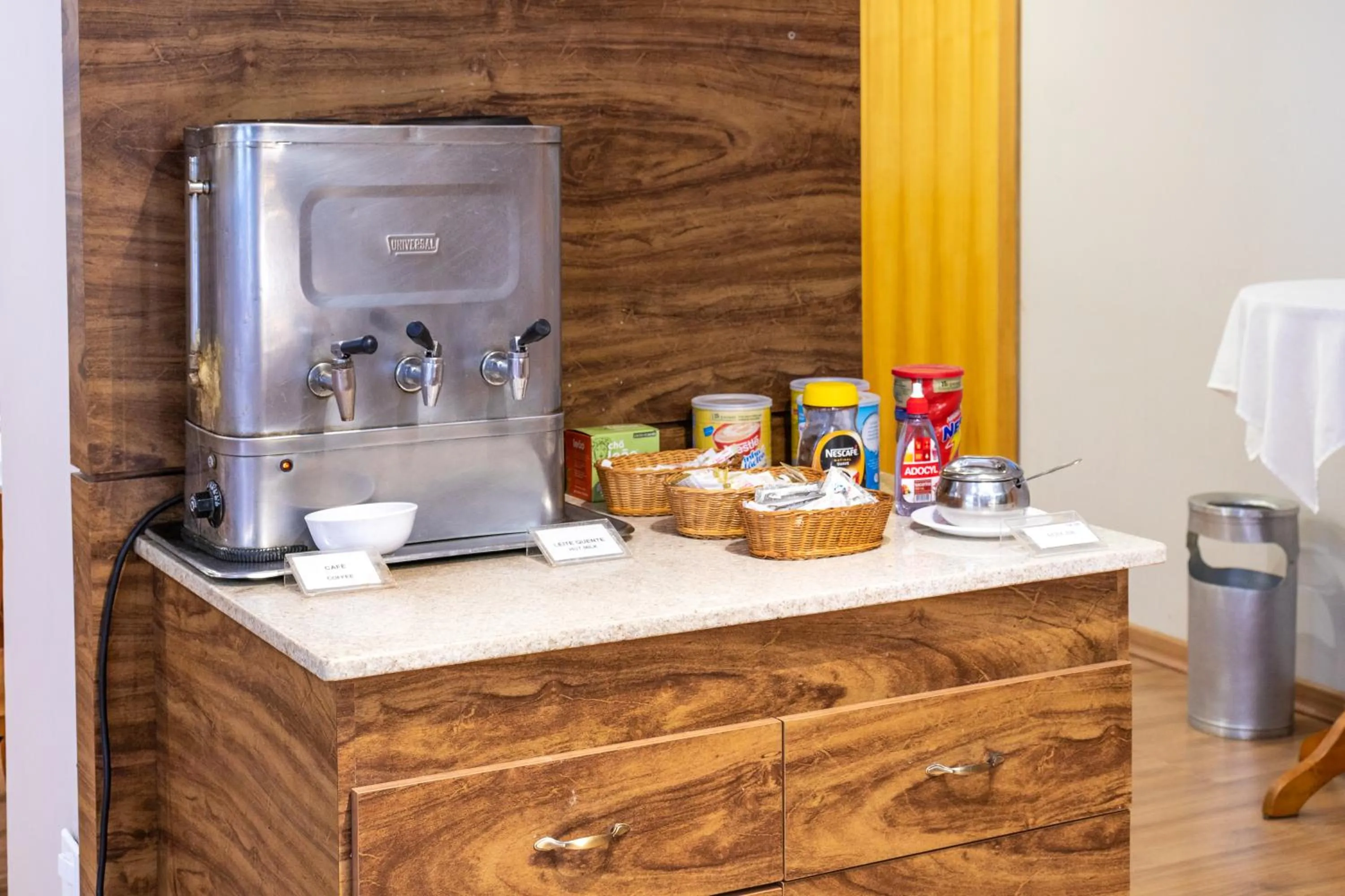 Coffee/tea facilities in Dexter Hotel - Volta Redonda