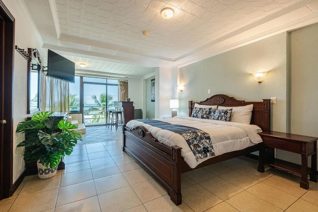 Bed in Paradise Jaco Beach Front