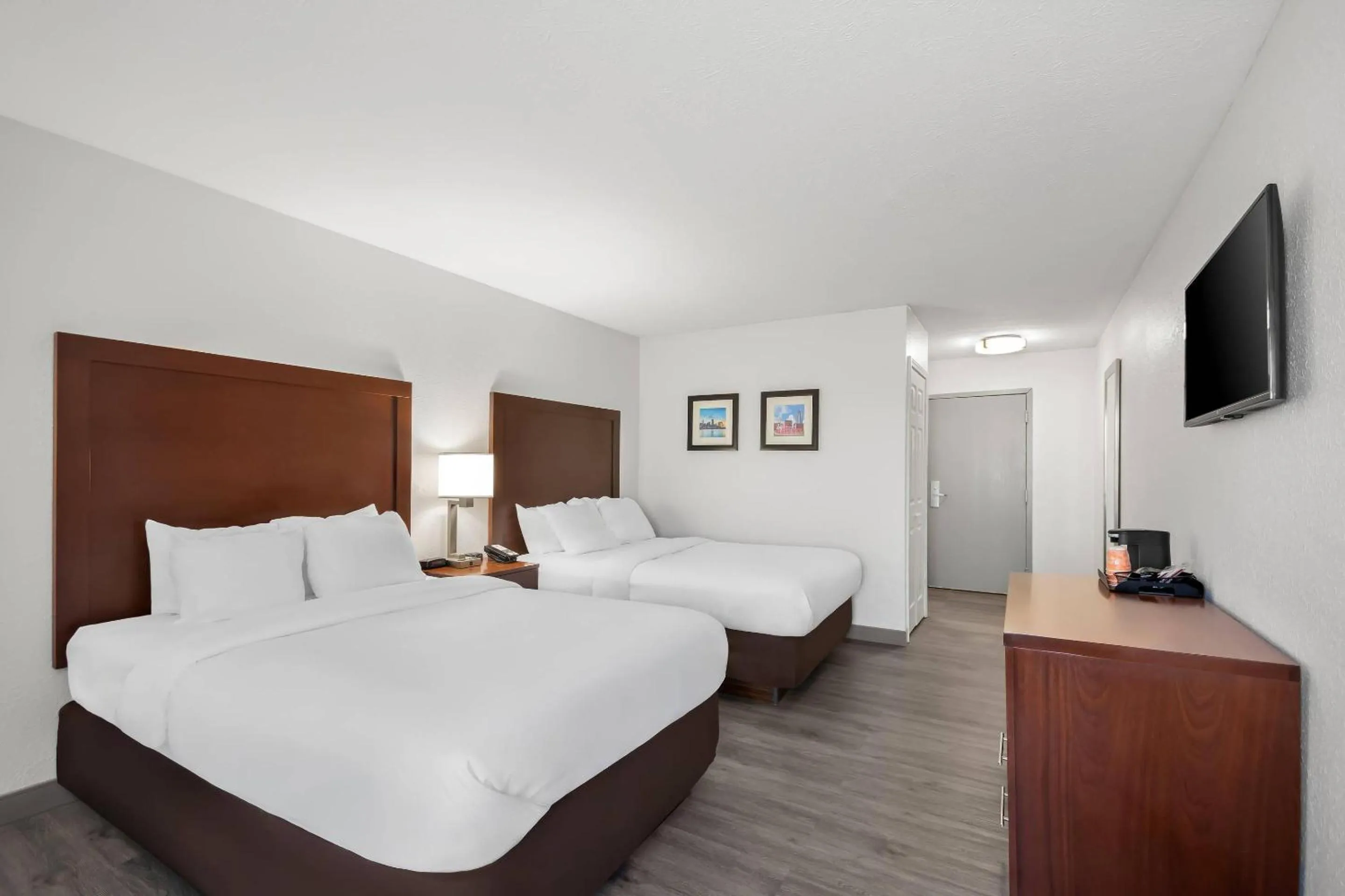 Bedroom, Bed in Comfort Inn & Suites Cincinnati Eastgate