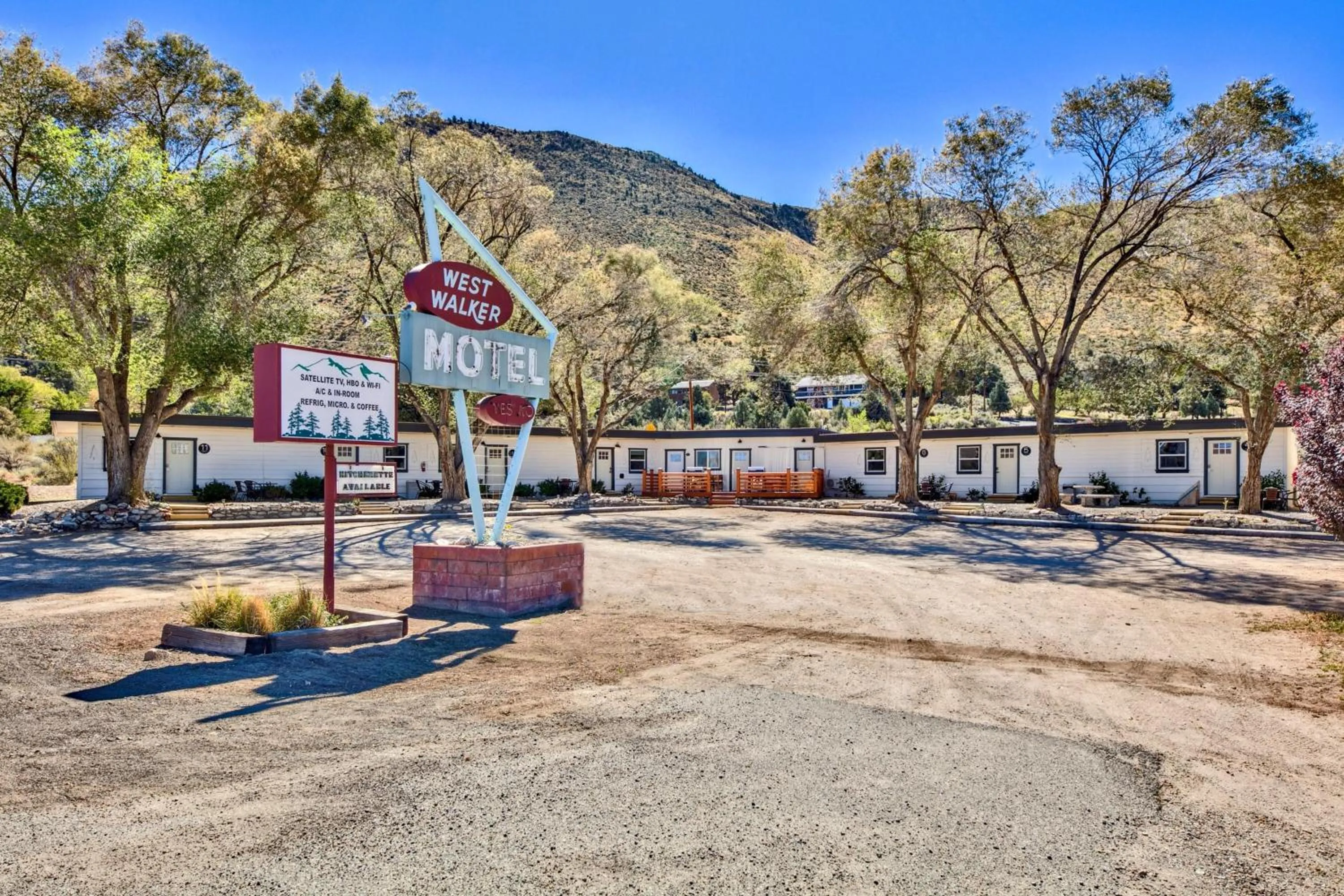 The Historic West Walker Motel