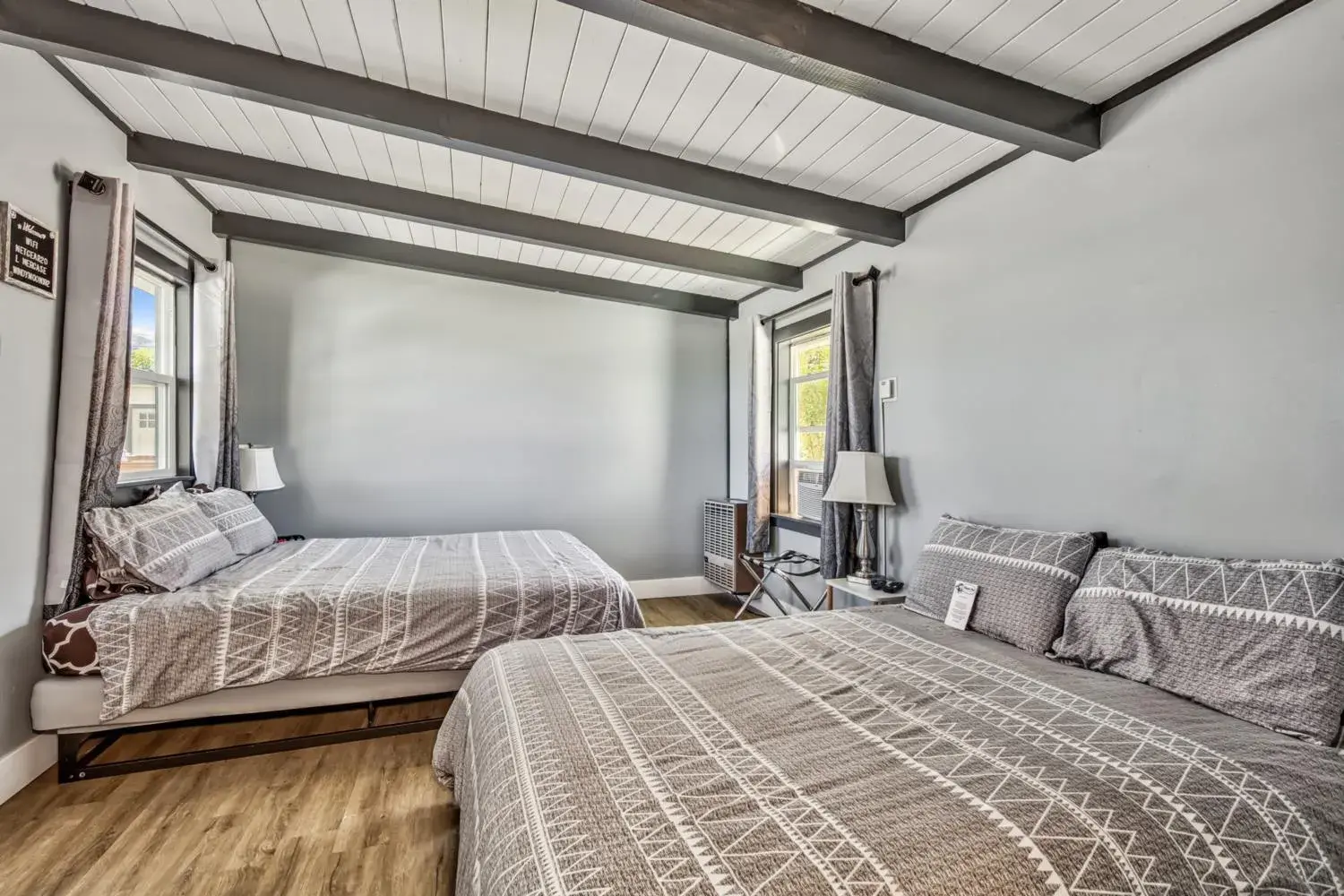 Family Room in The Historic West Walker Motel Family Room in The Historic West Walker Motel