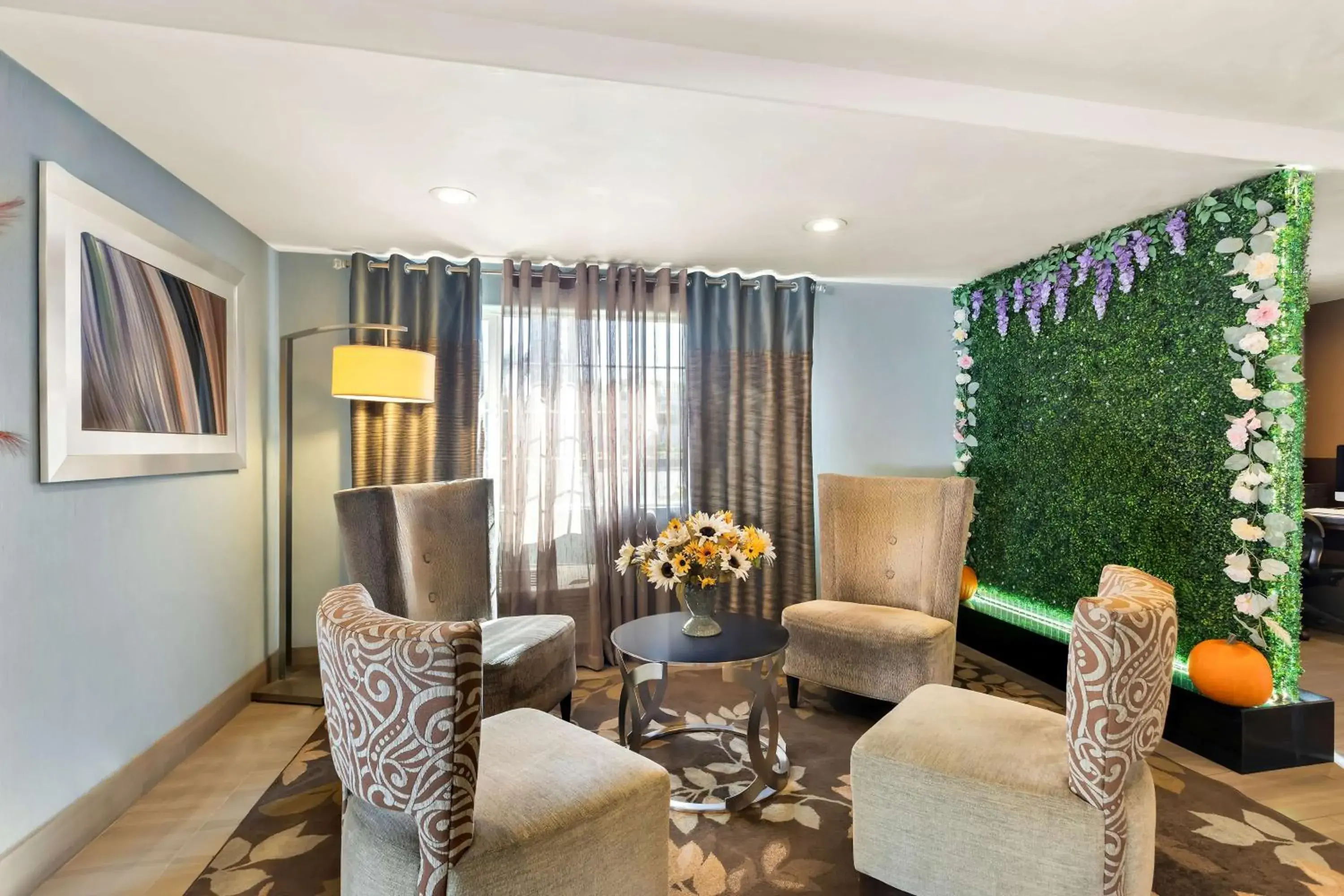 Lobby or reception in Best Western University Inn Santa Clara Lobby or reception in Best Western University Inn Santa Clara