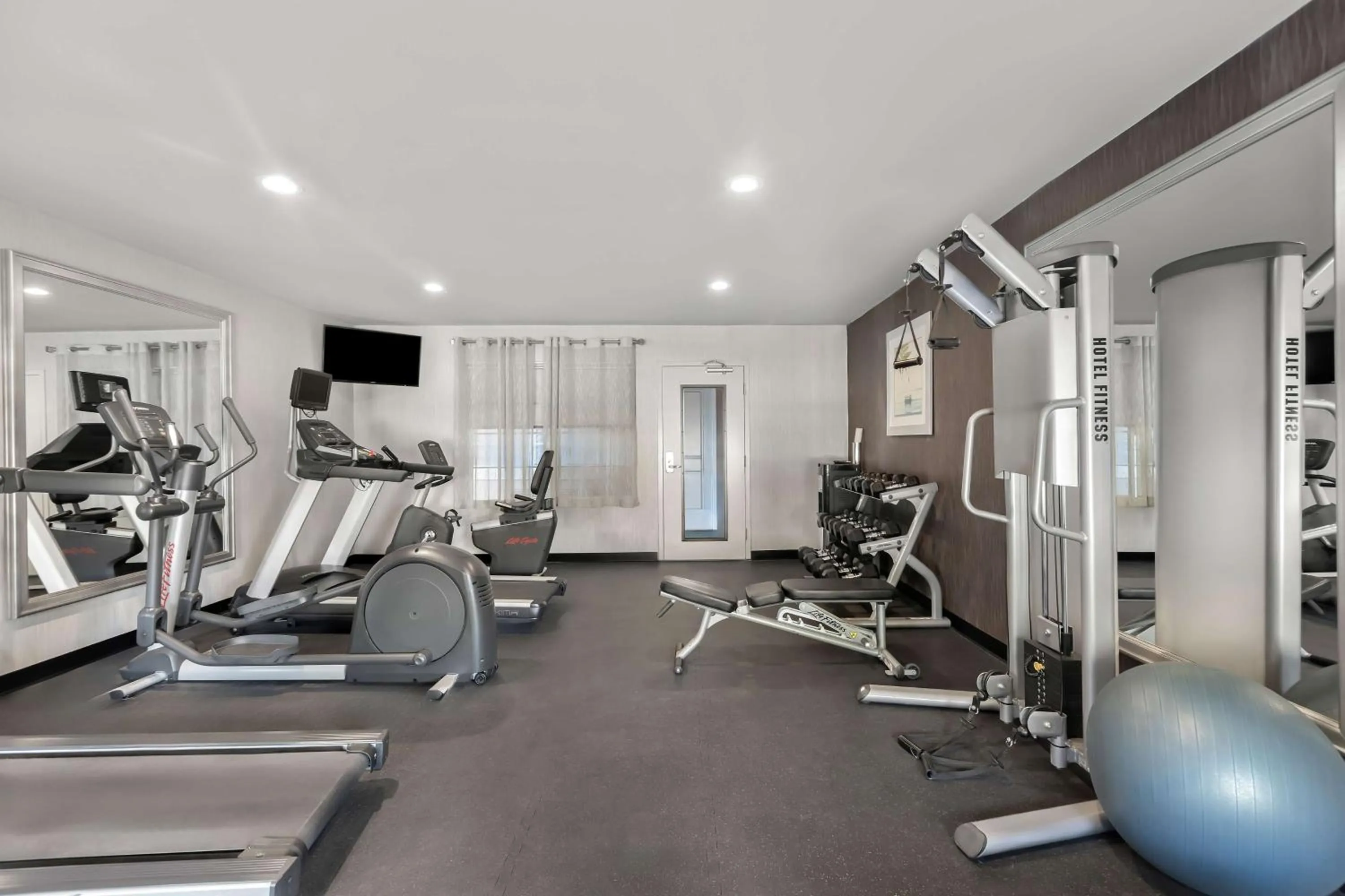 Fitness centre/facilities in Best Western University Inn Santa Clara
