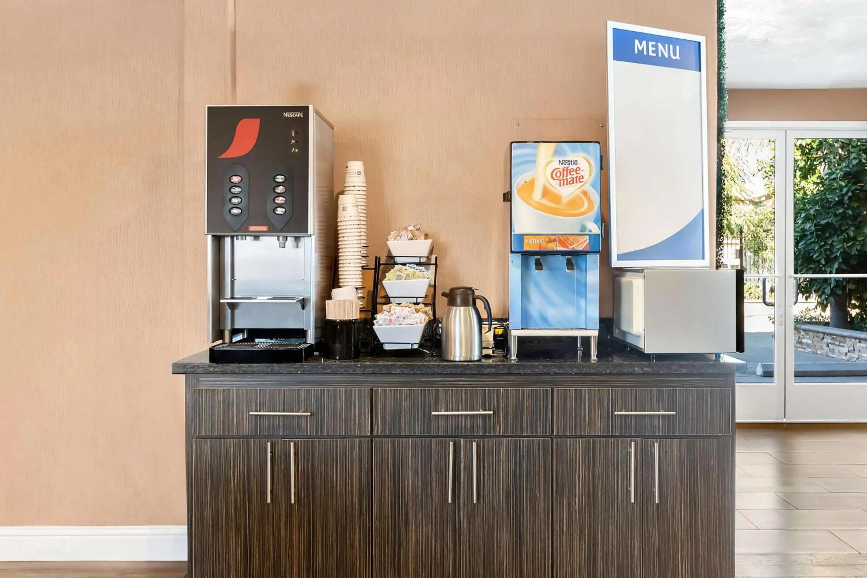 Property building in Best Western University Inn Santa Clara