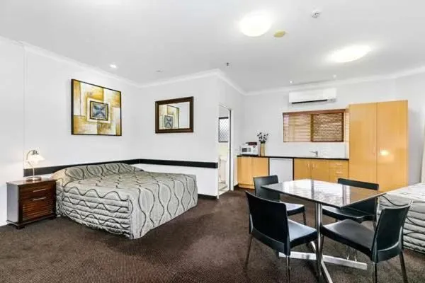 Bed in Parkland Resorts Calliope