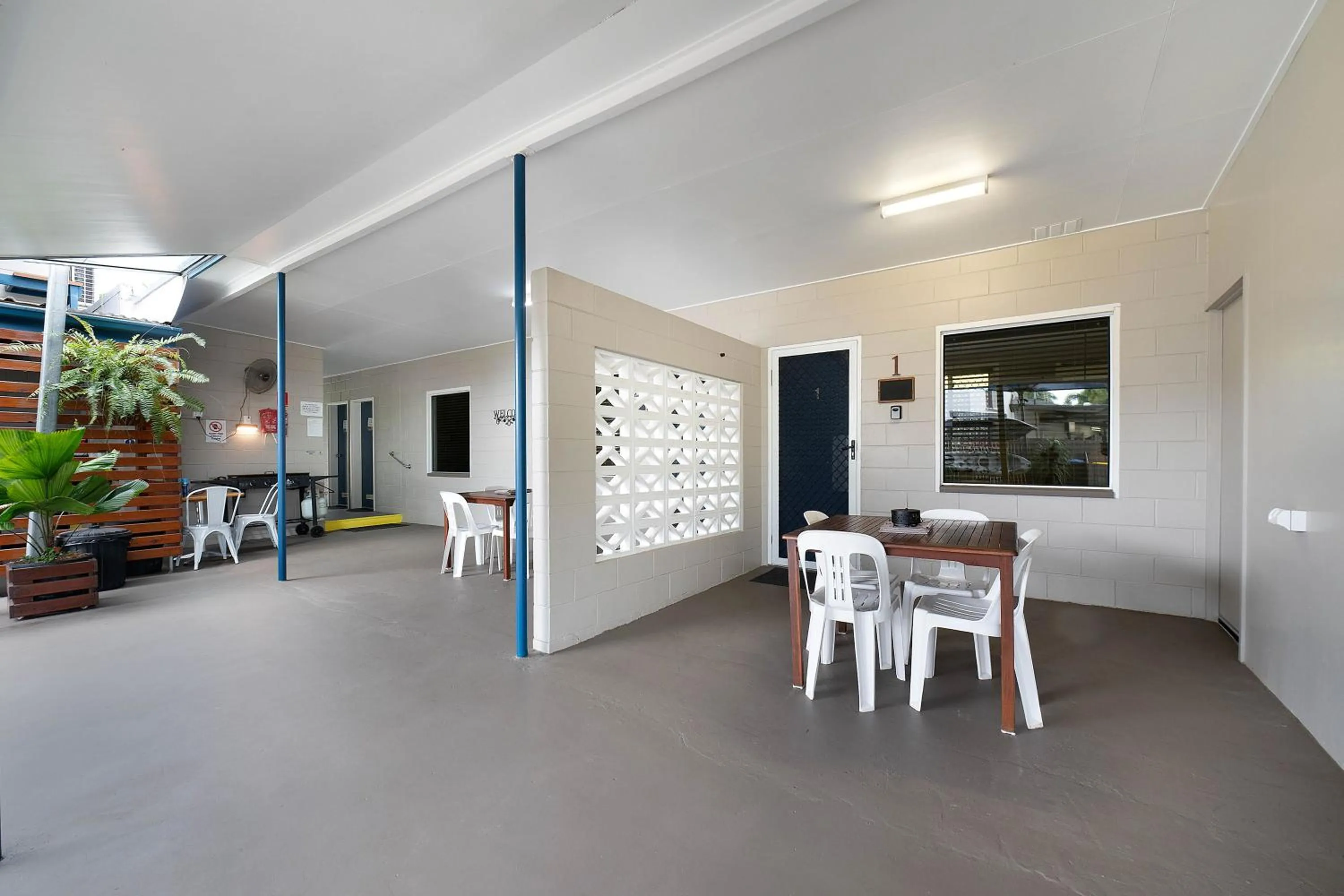 Seaforth Holiday Units