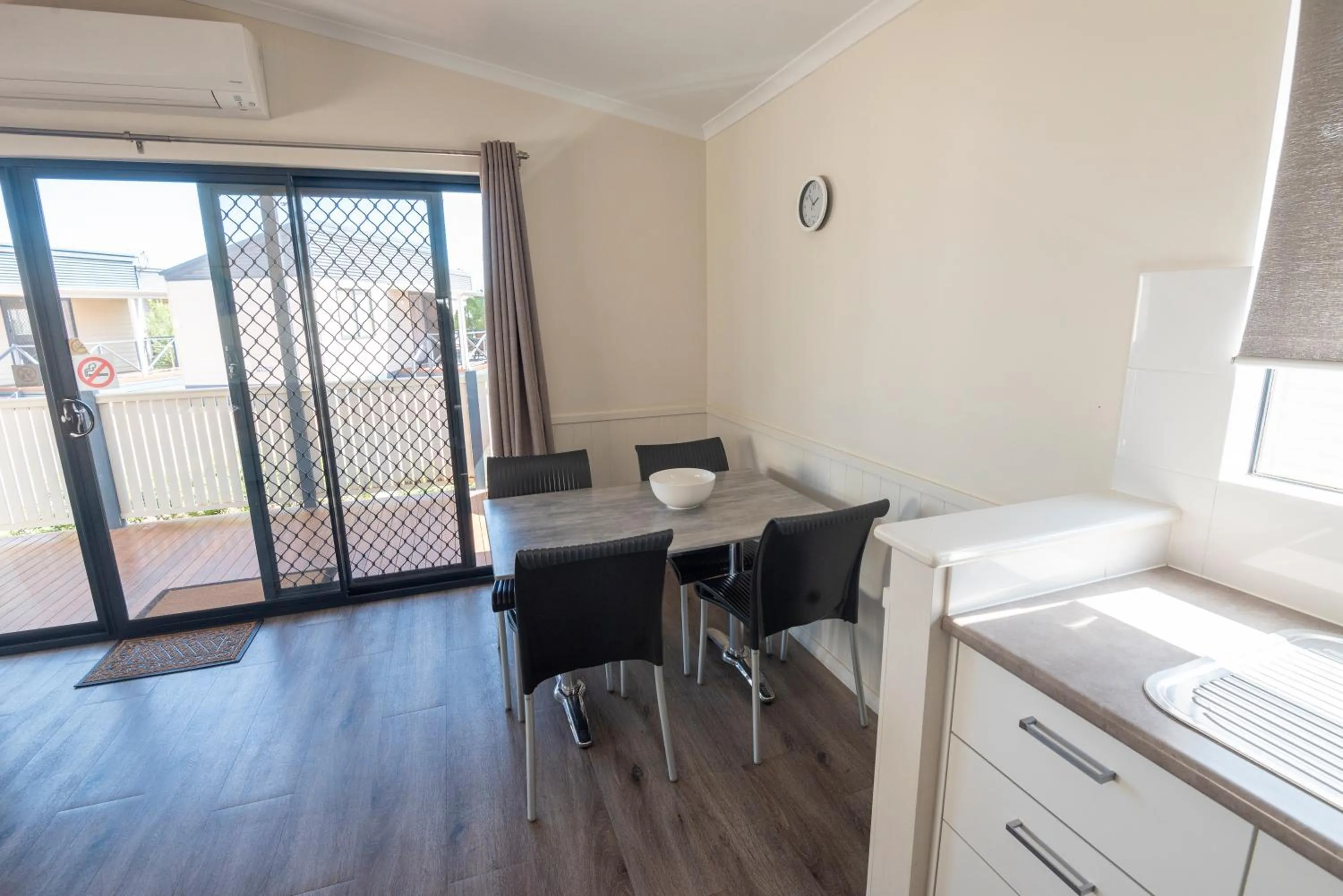 Dining area in Jurien Bay Tourist Park