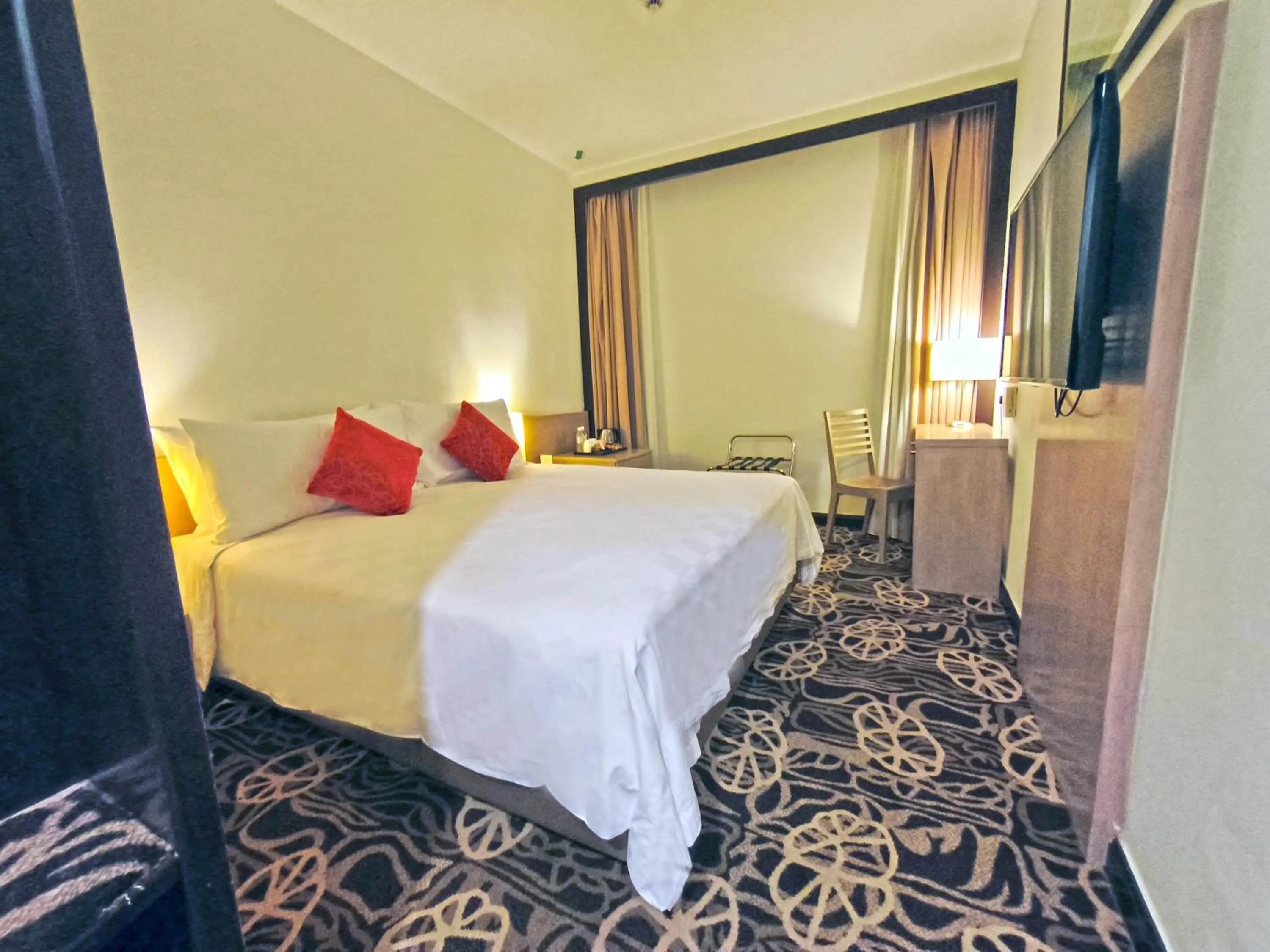 Bedroom, Bed in Sama-Sama Express KLIA Terminal 1 - Airside Transit Hotel