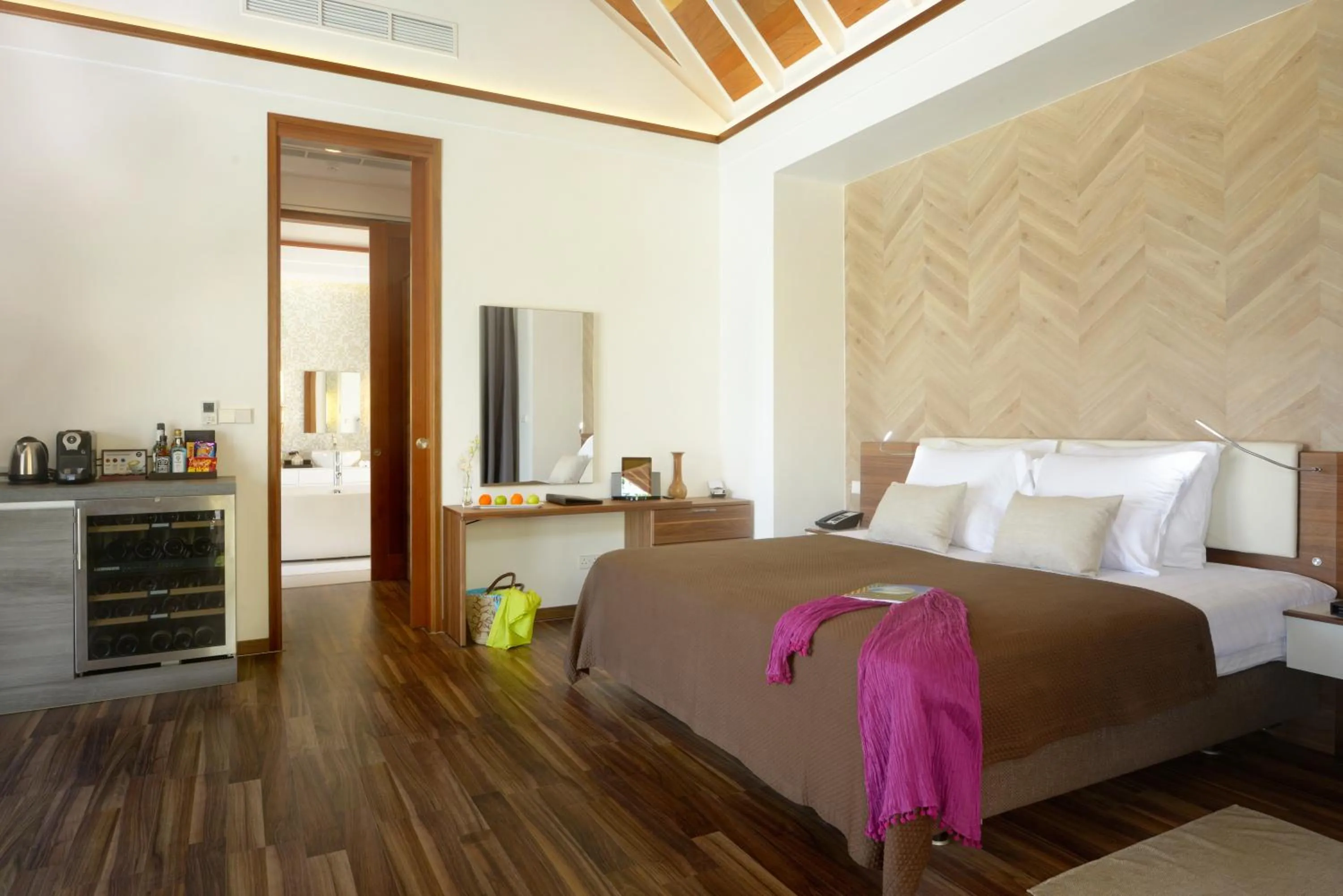 Bed in Kandolhu Maldives