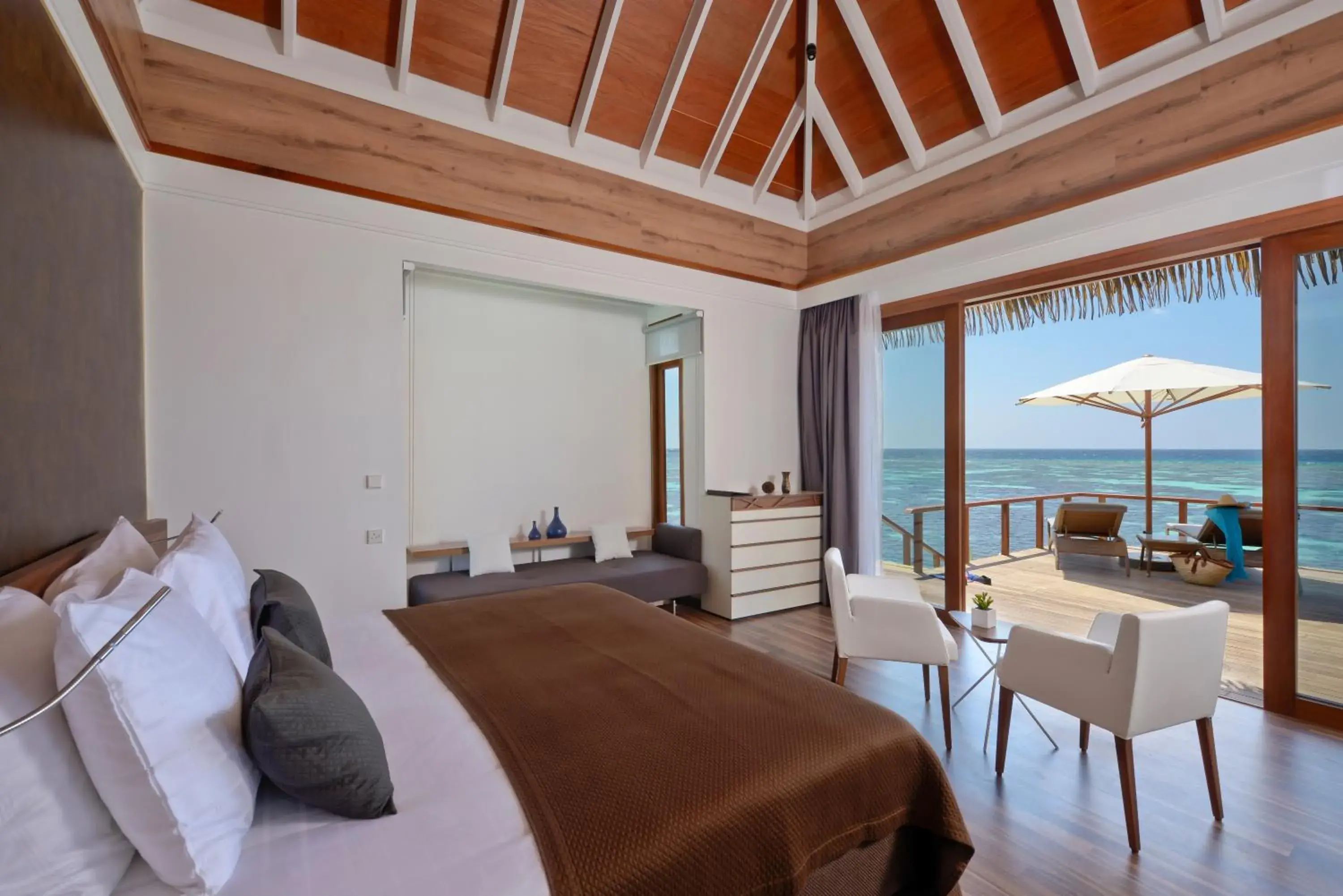 Bed in Kandolhu Maldives Bed in Kandolhu Maldives