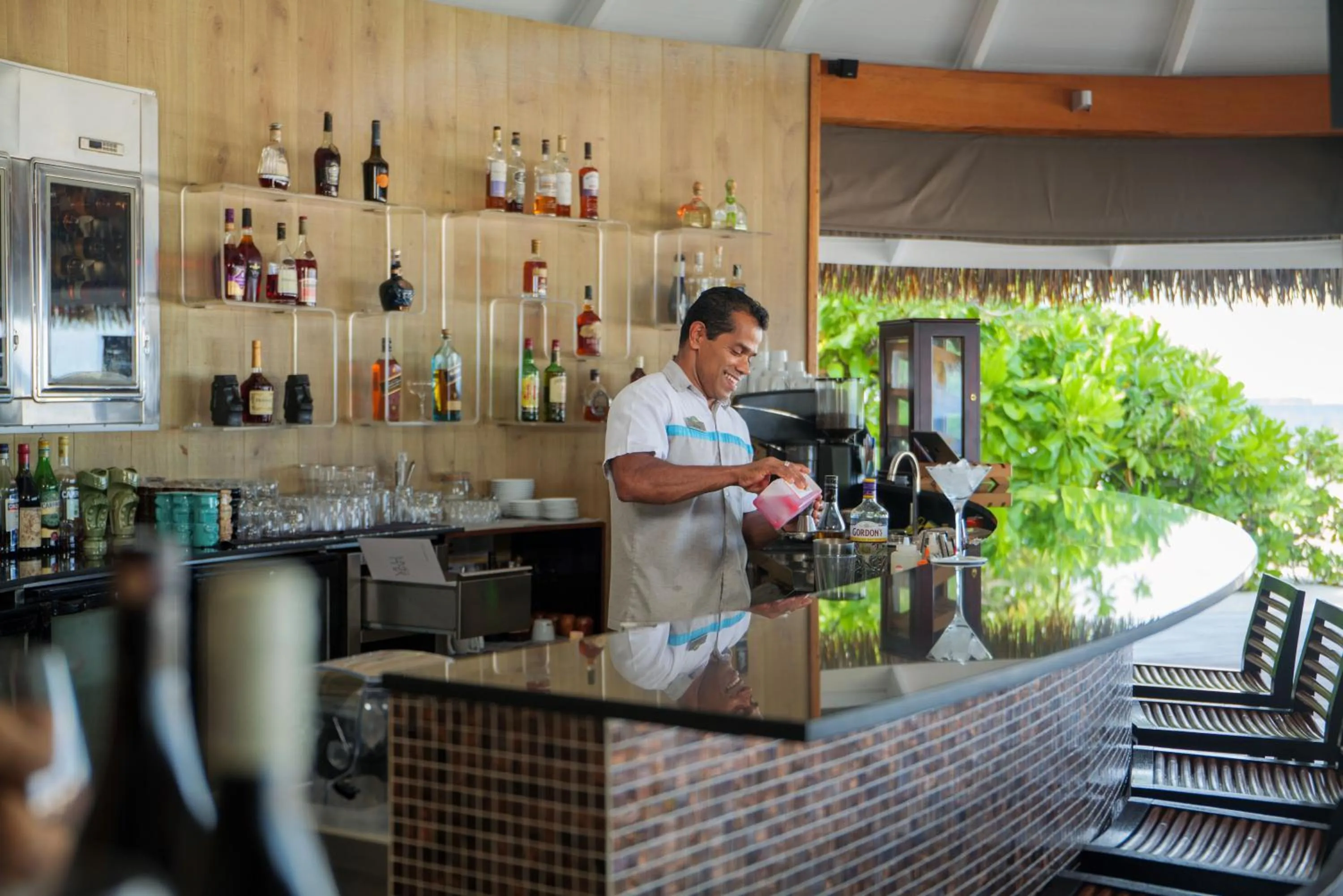 Lounge or bar in Kandolhu Maldives