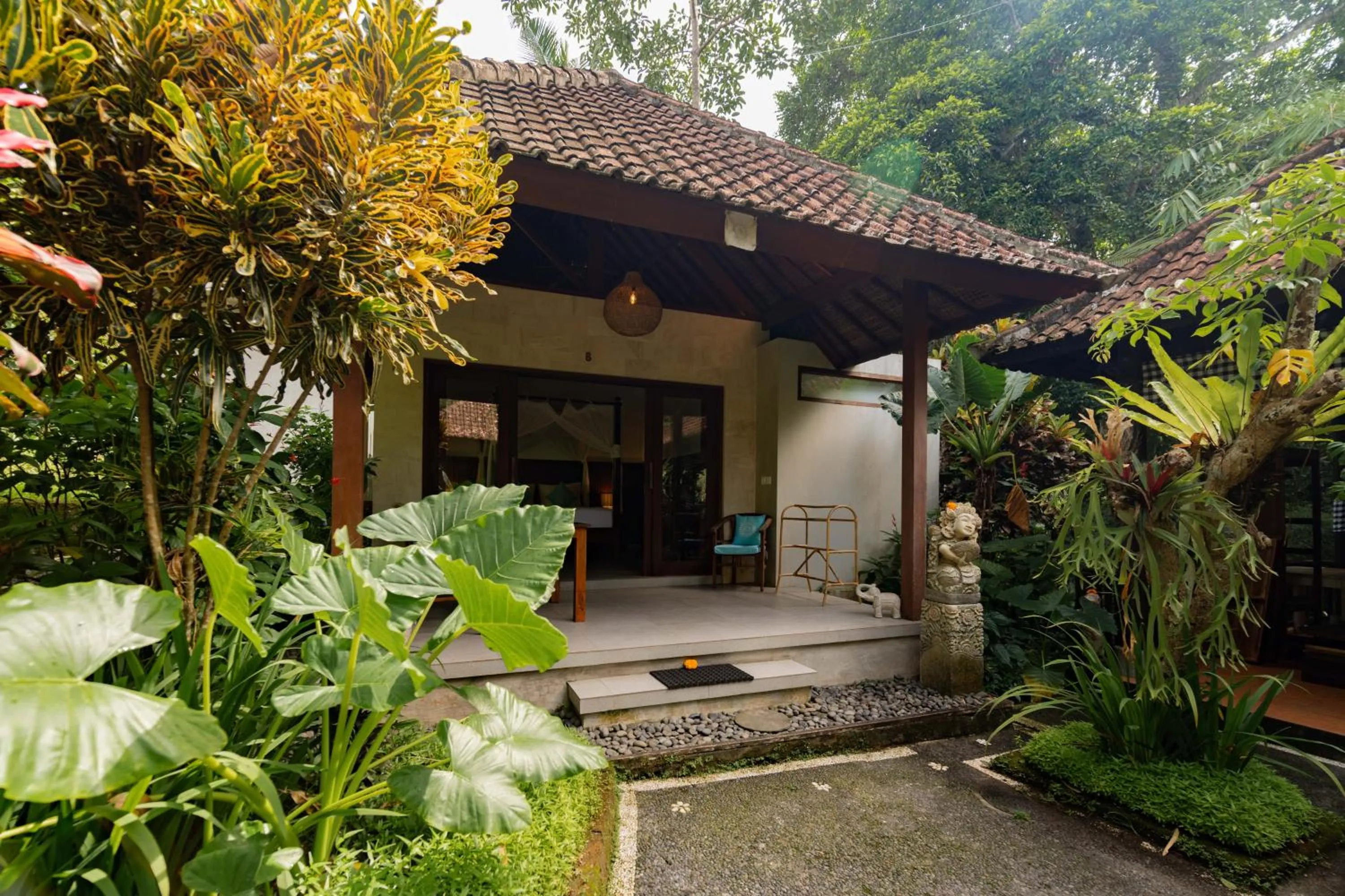 Property building in Sama's Cottages and Villas