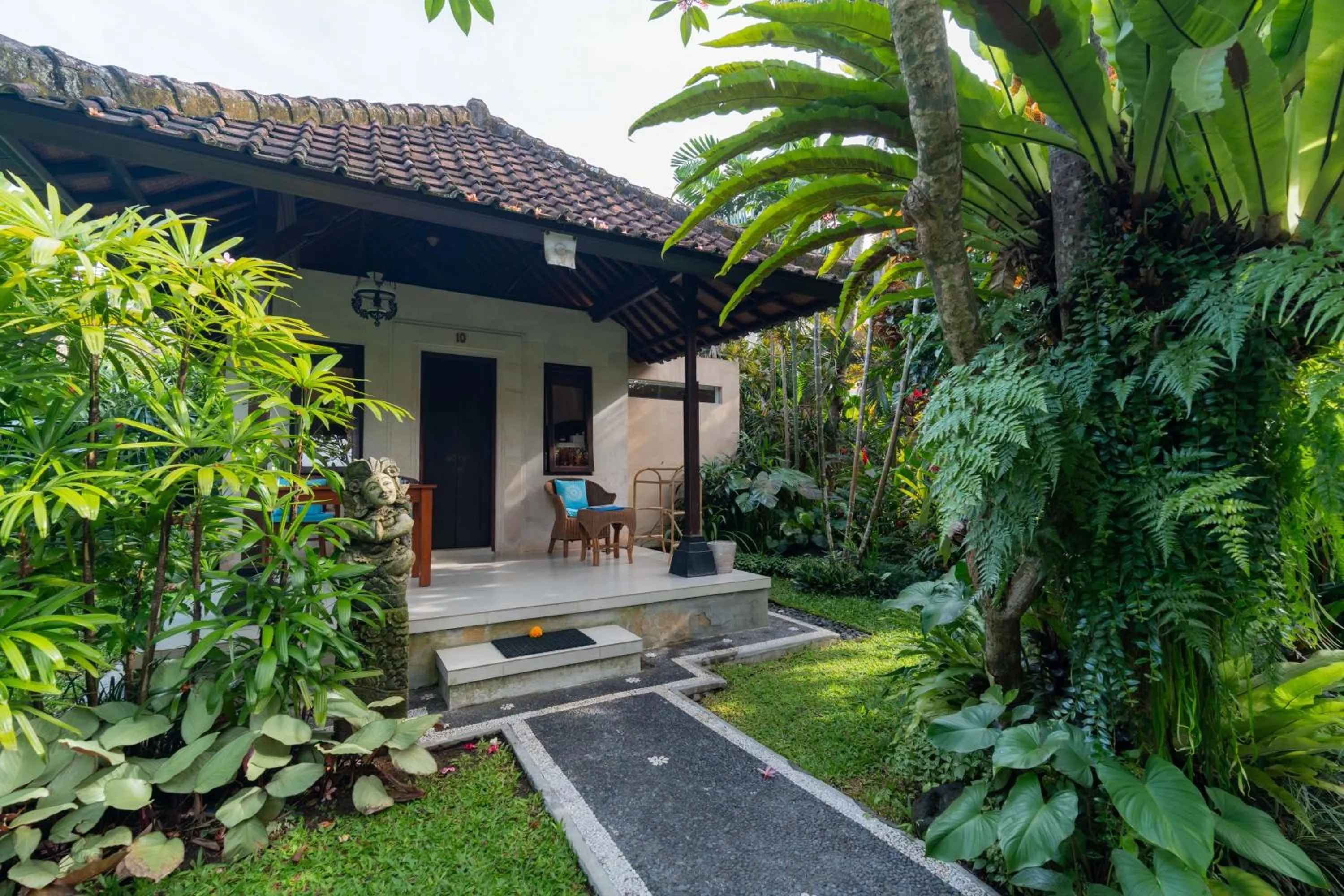 Property building in Sama's Cottages and Villas