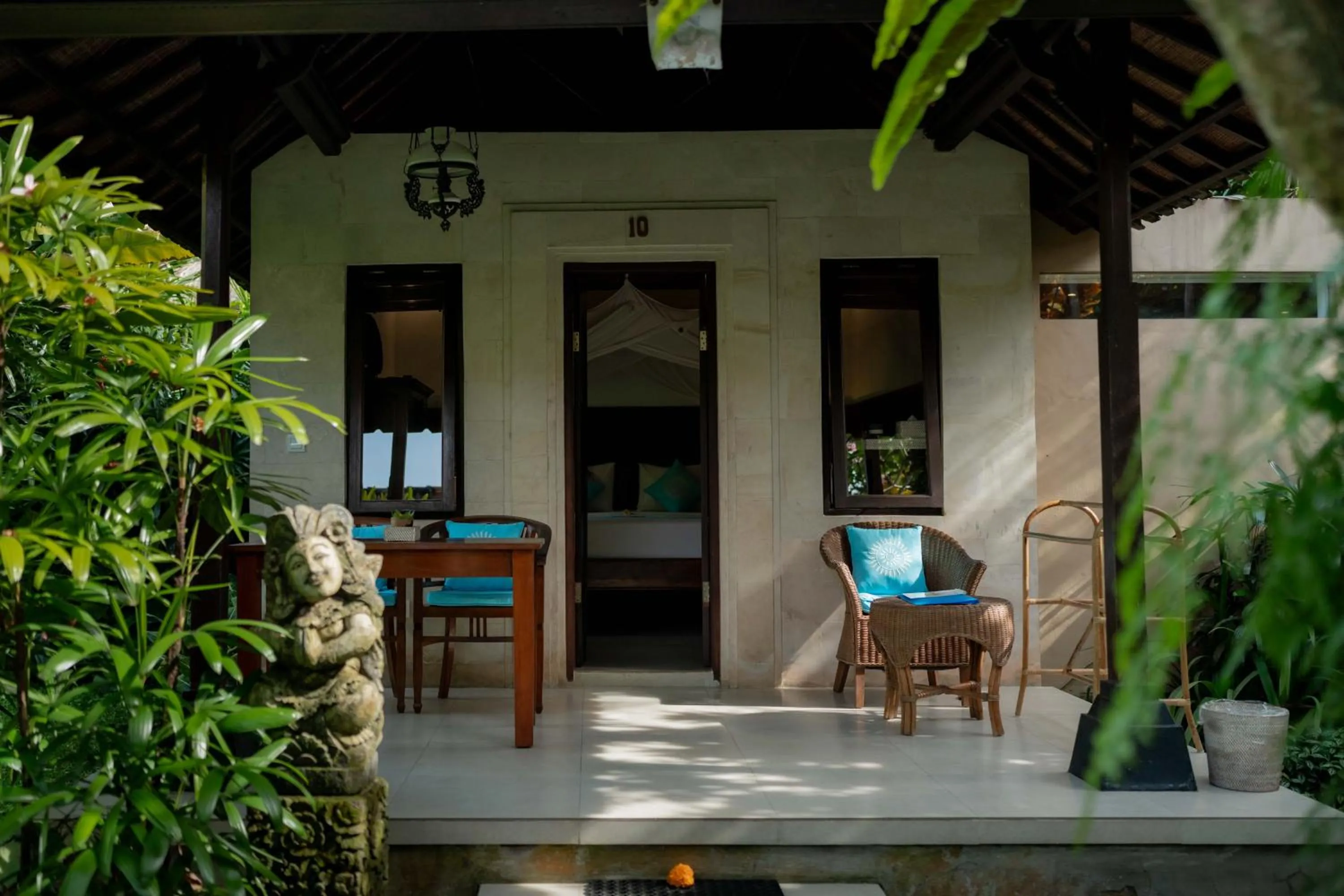 Patio in Sama's Cottages and Villas