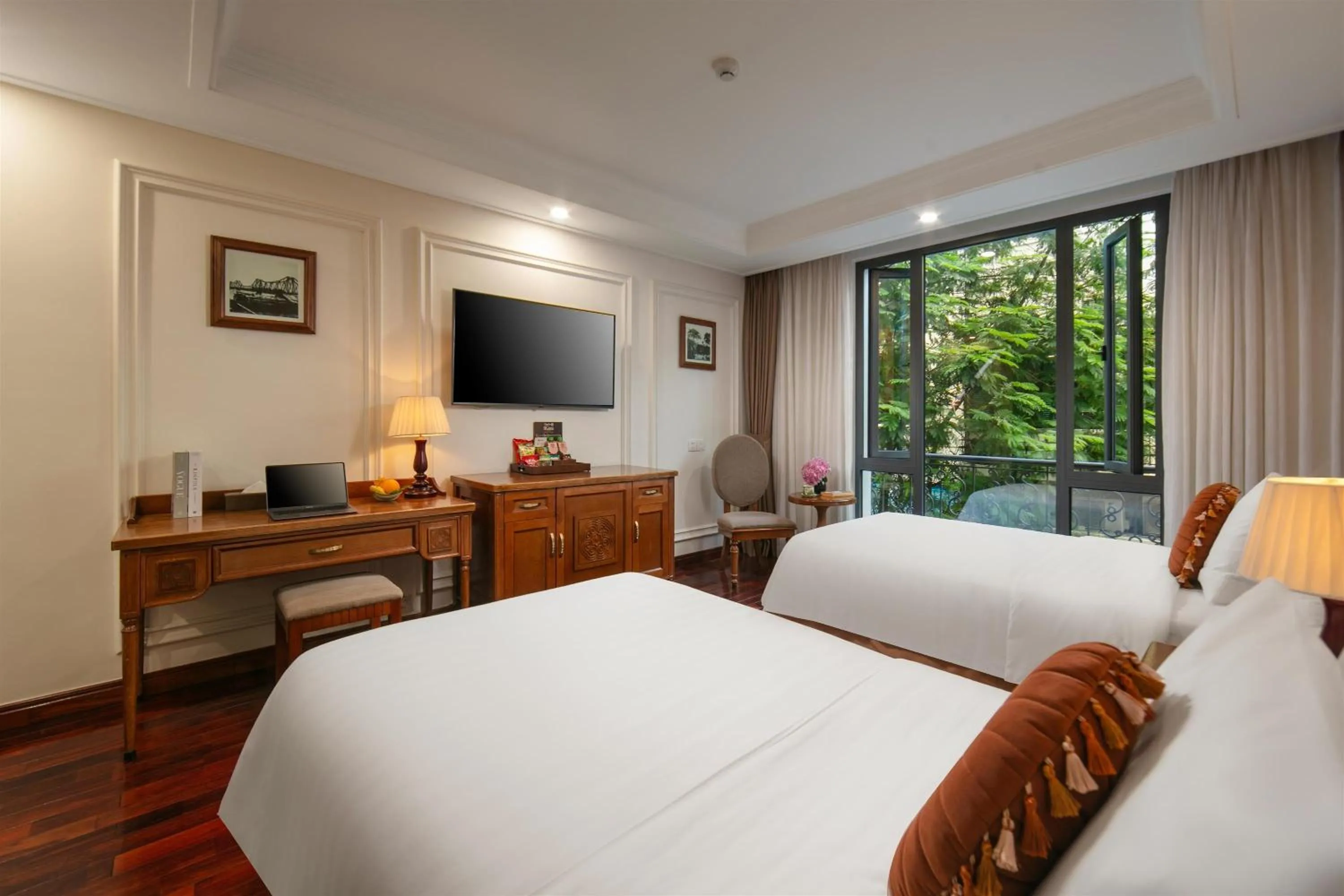 Bed in Hanoi Pearl Hotel