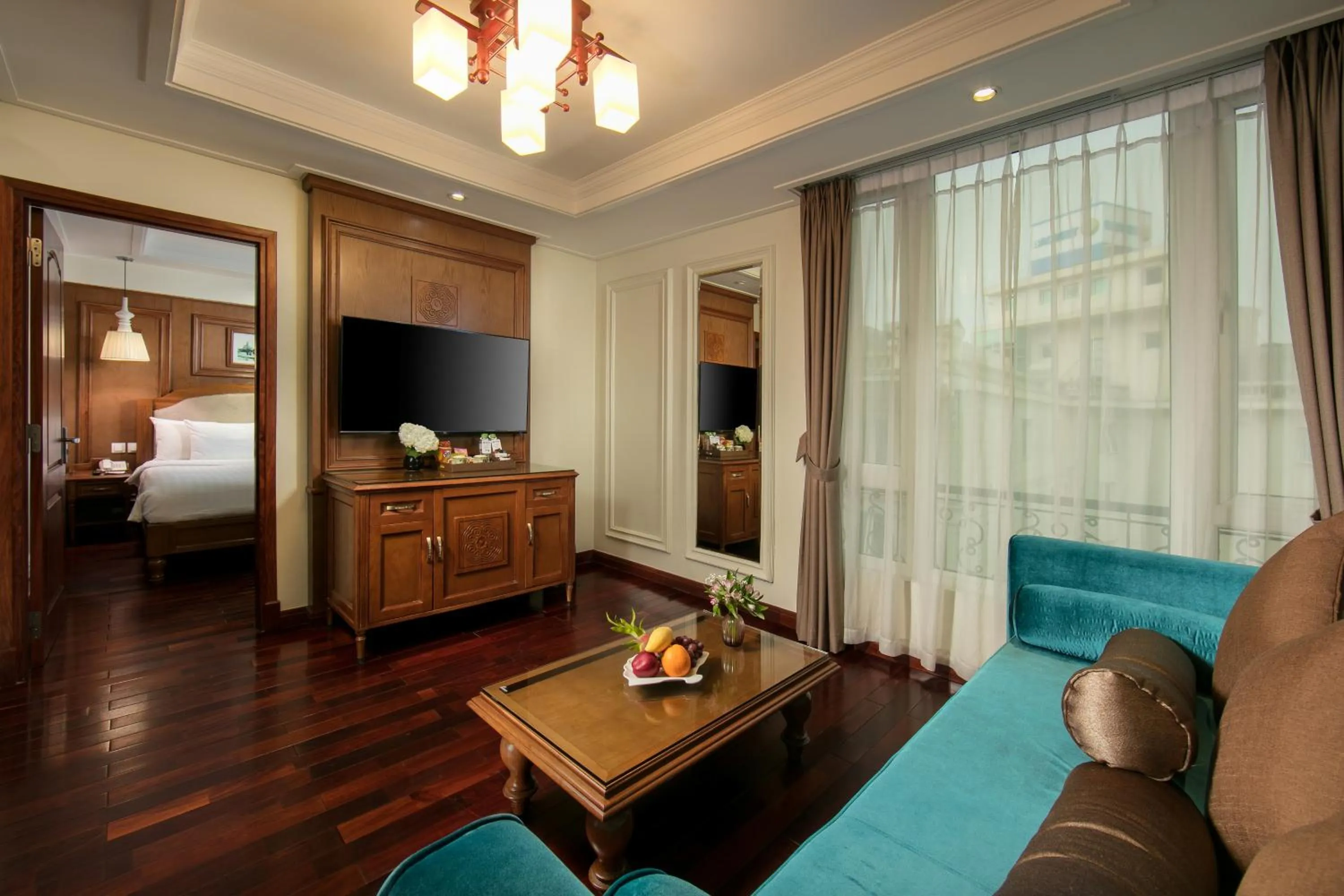 Photo of the whole room, Bed in Hanoi Pearl Hotel