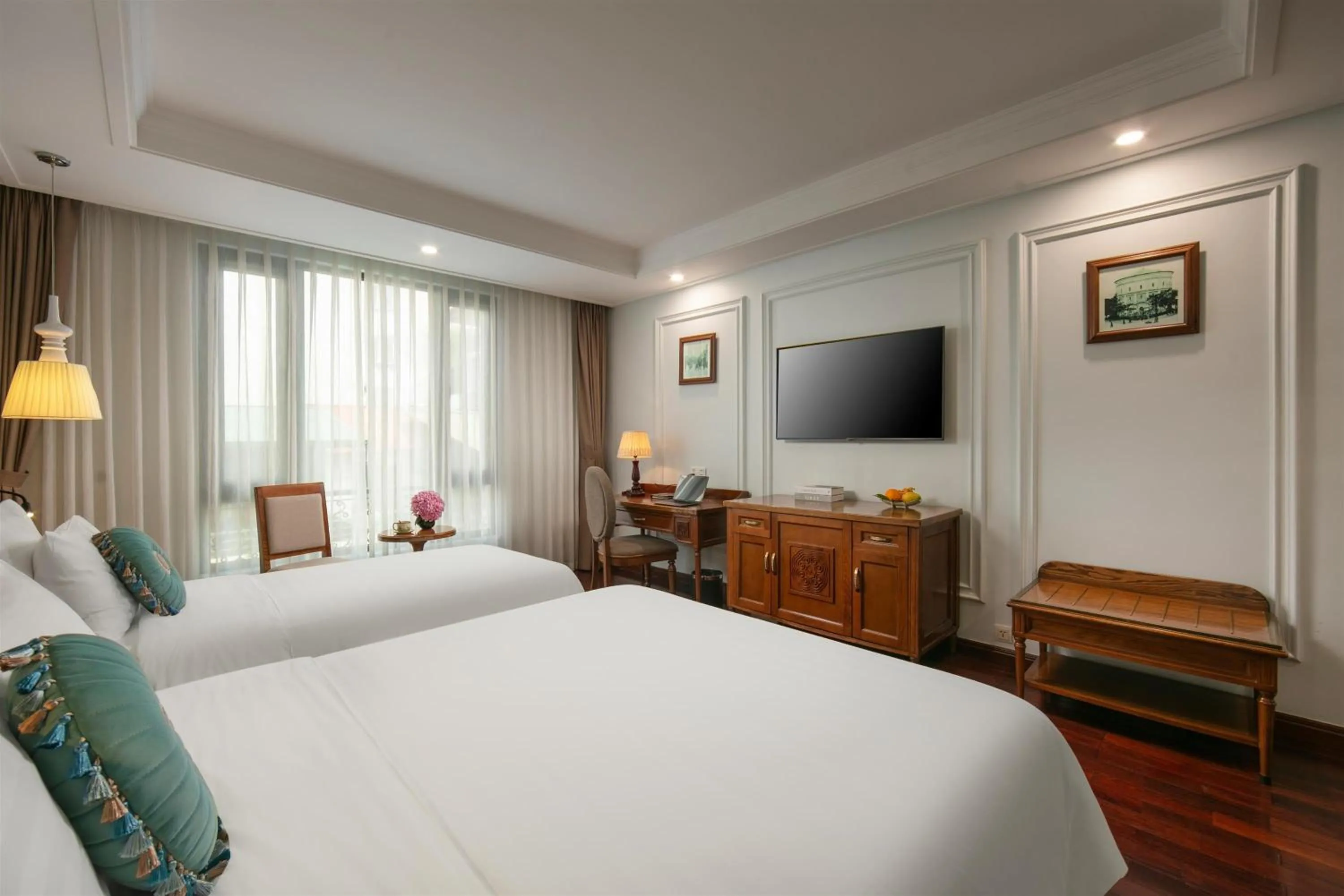 Bed in Hanoi Pearl Hotel