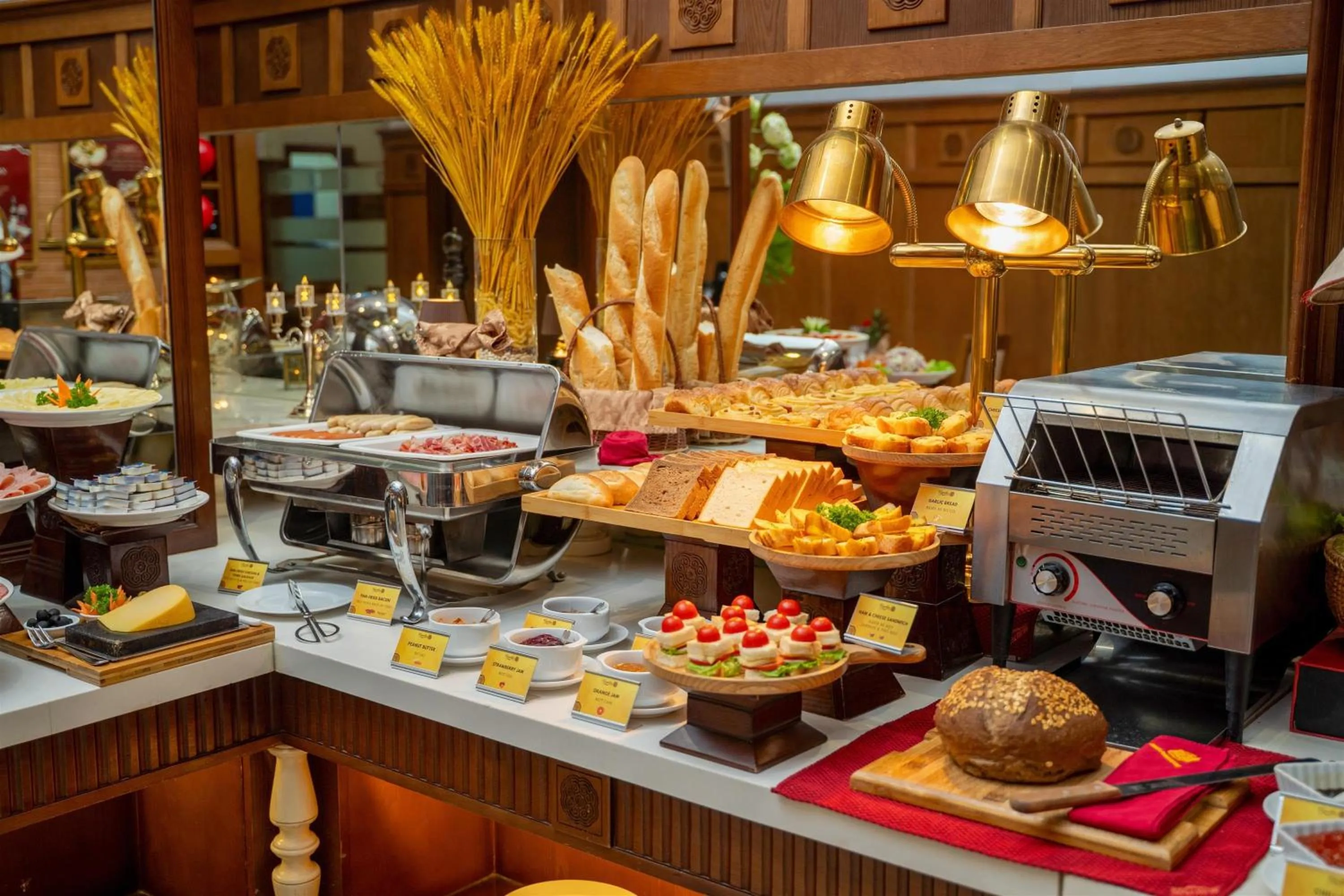 Buffet breakfast in Hanoi Pearl Hotel