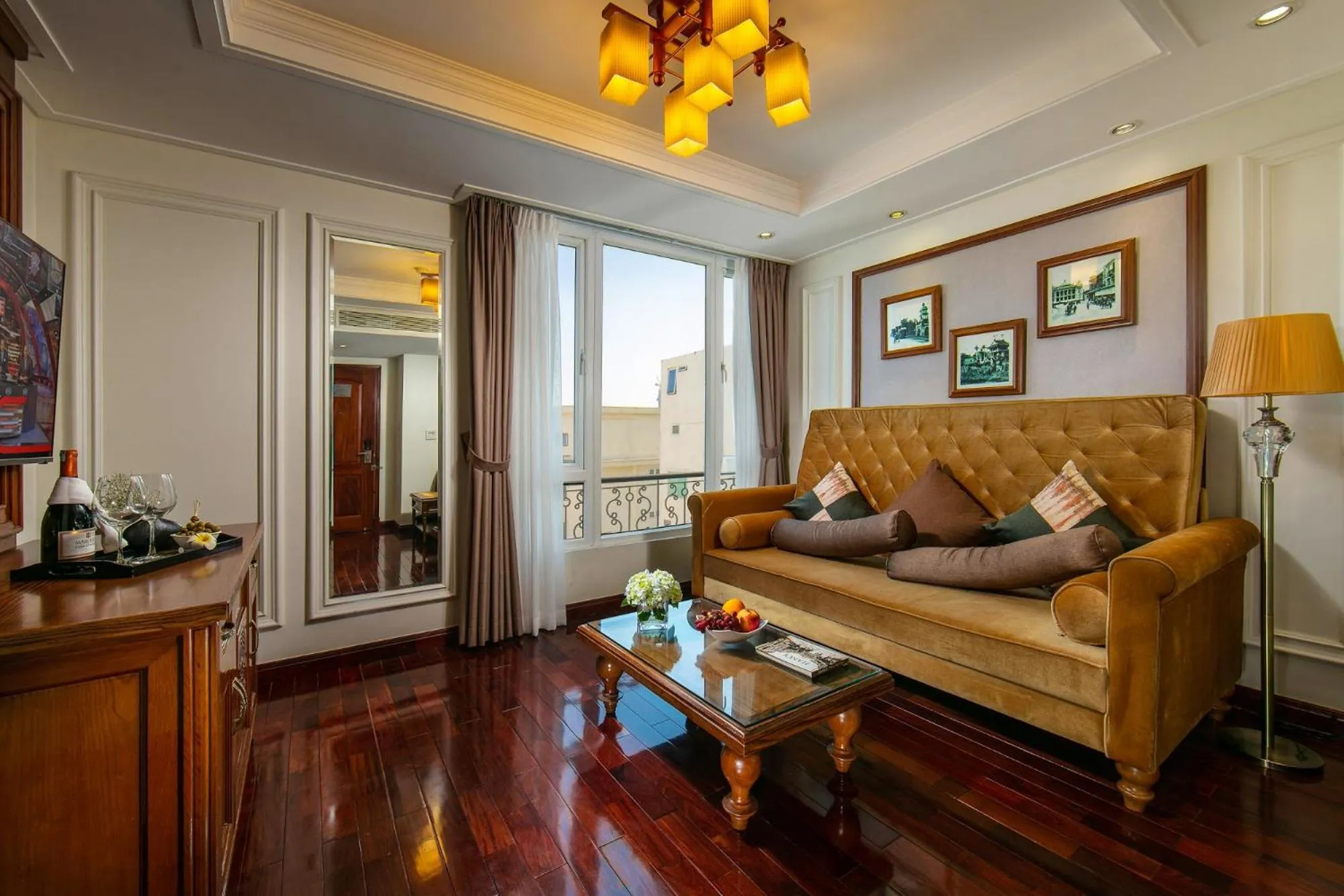 Living room in Hanoi Pearl Hotel