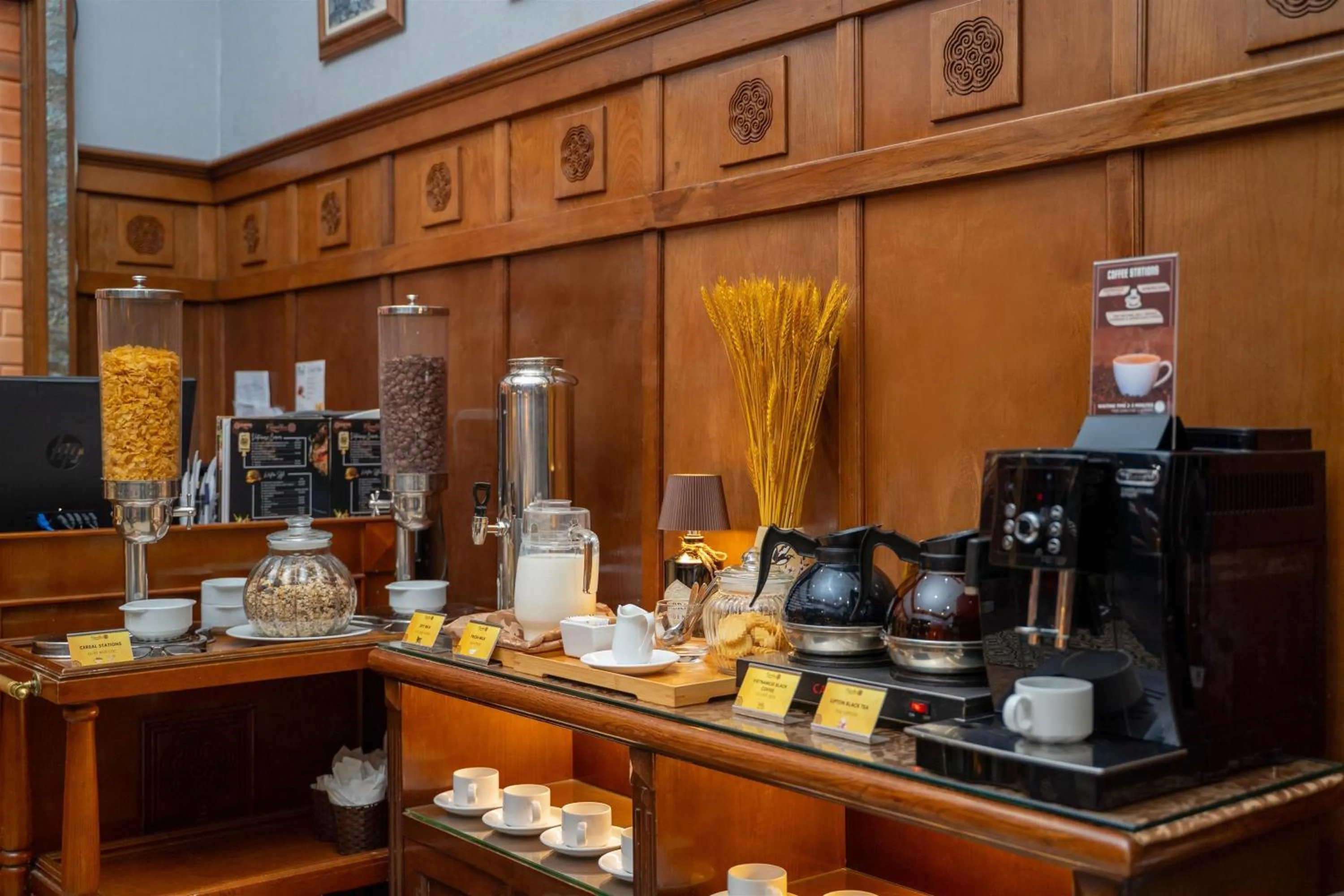 Buffet breakfast in Hanoi Pearl Hotel