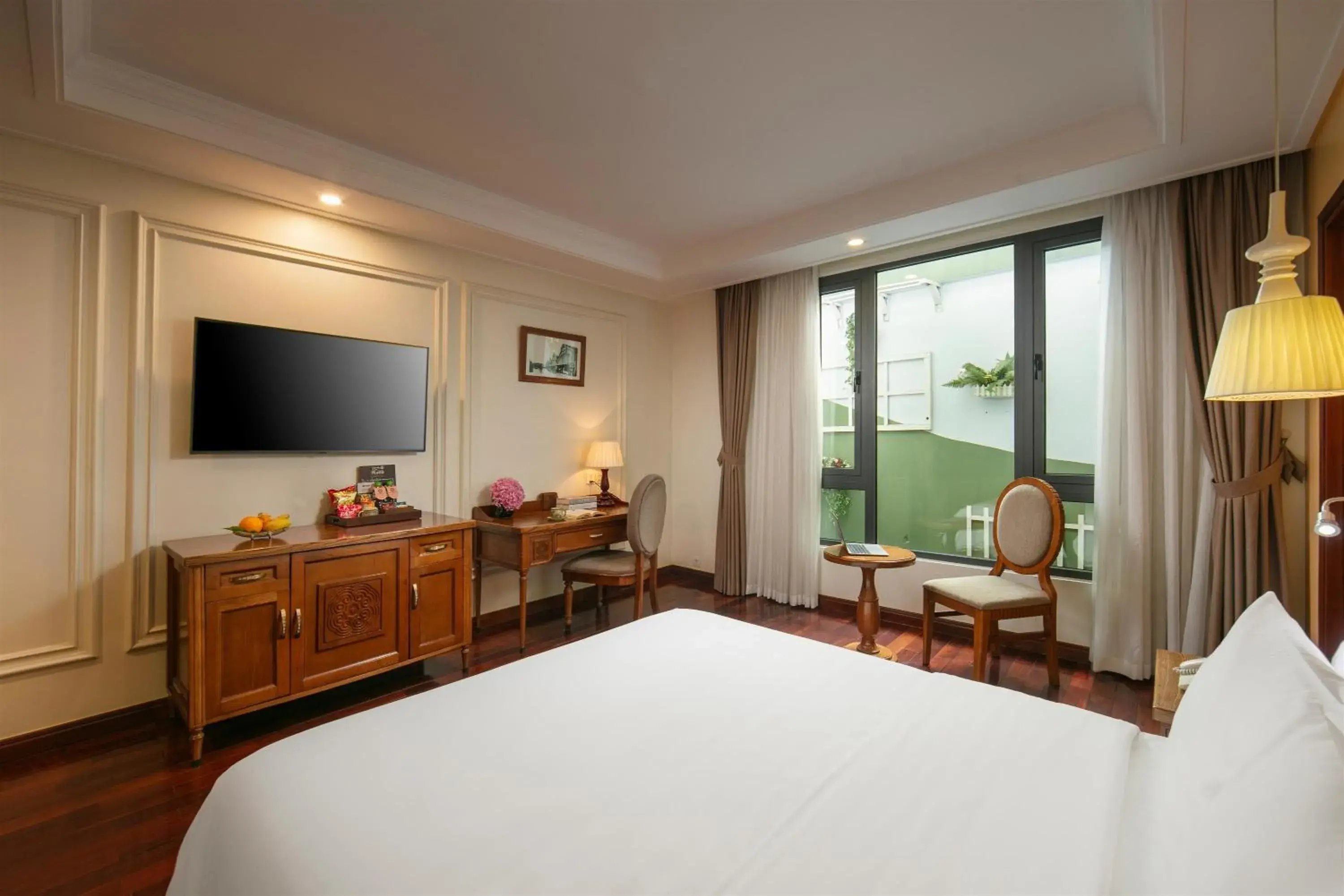 Bedroom, Bed in Hanoi Pearl Hotel Bedroom, Bed in Hanoi Pearl Hotel