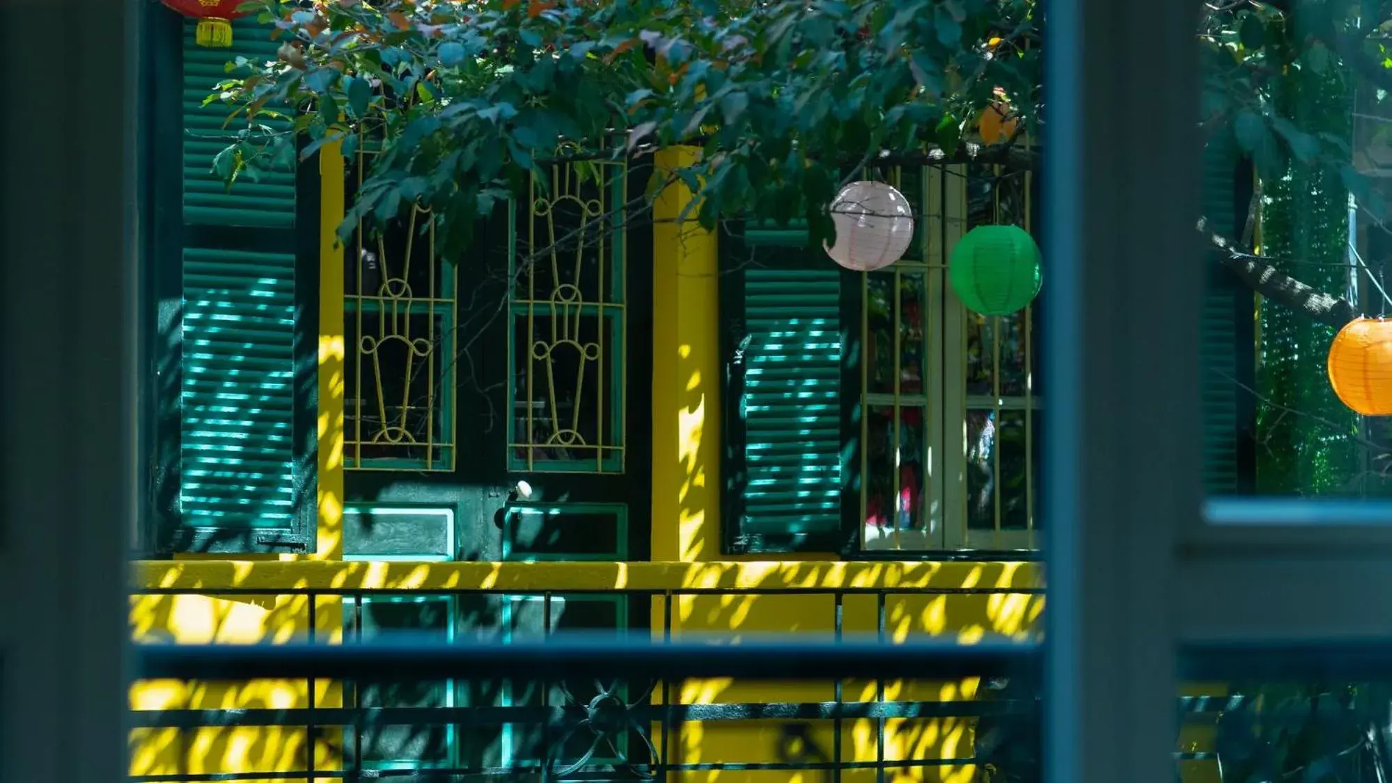 Street view in Hanoi Pearl Hotel Street view in Hanoi Pearl Hotel