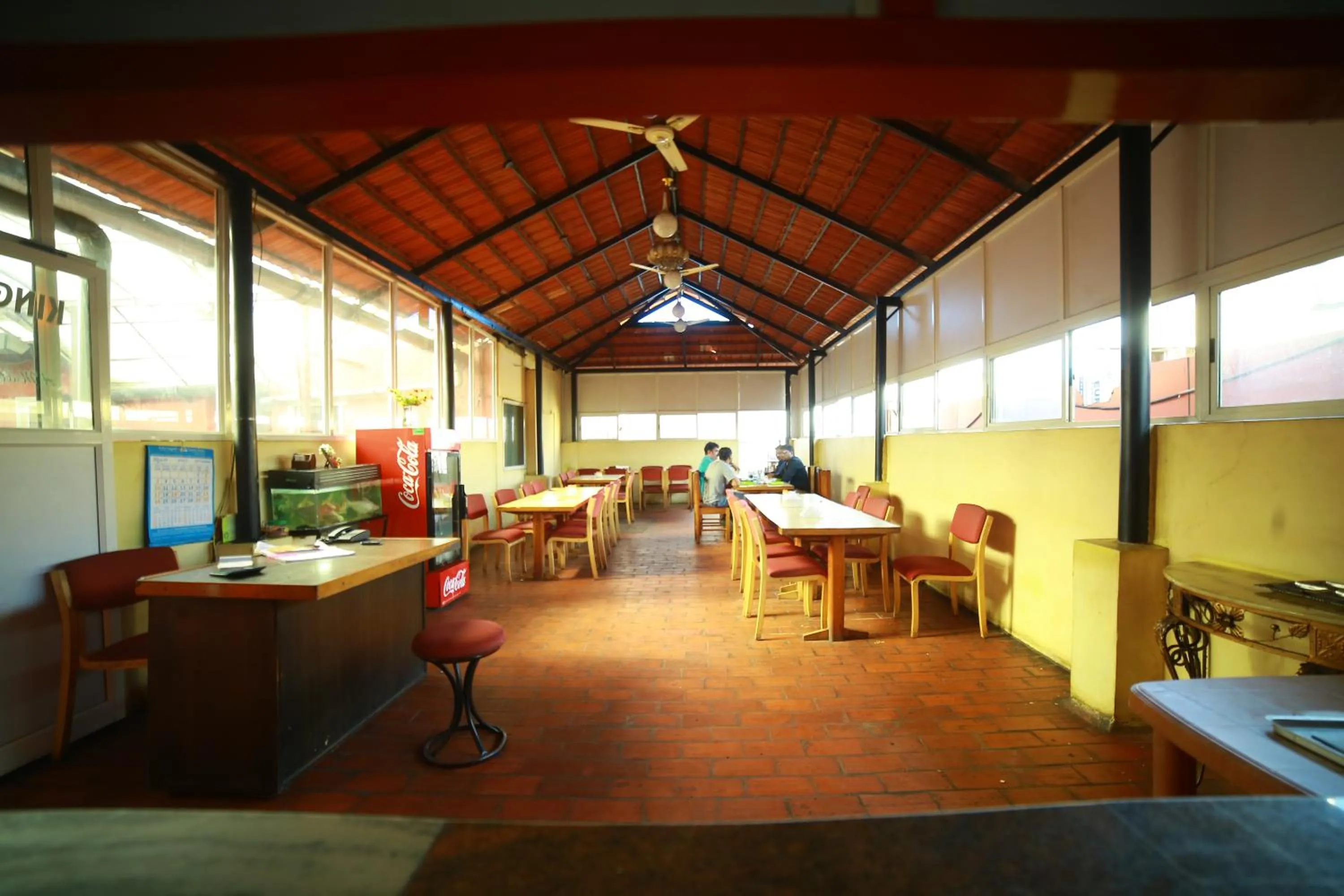 Restaurant/places to eat in Hotel Kings Kastle