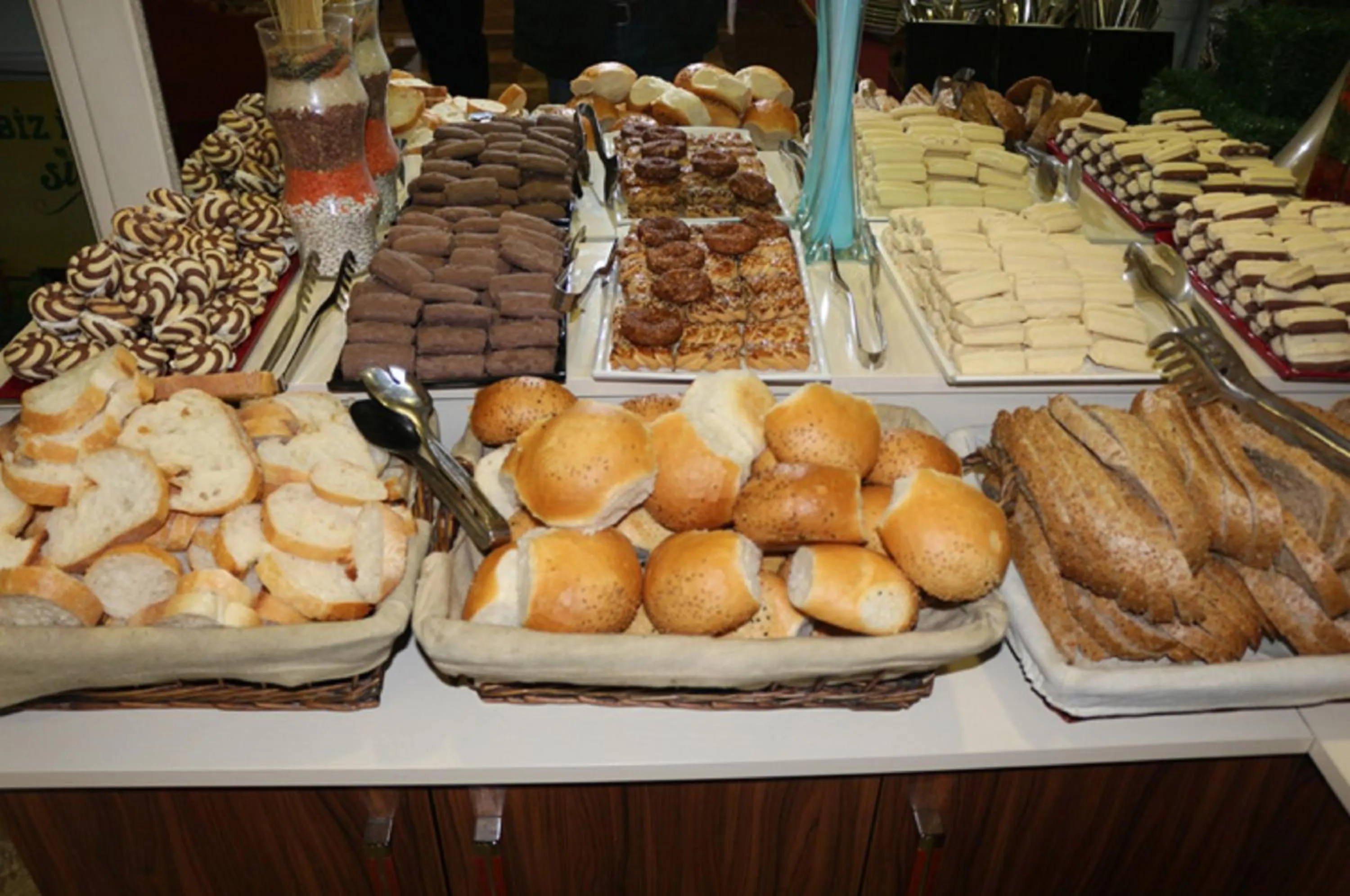 Food and drinks in Mesnevi Hotel