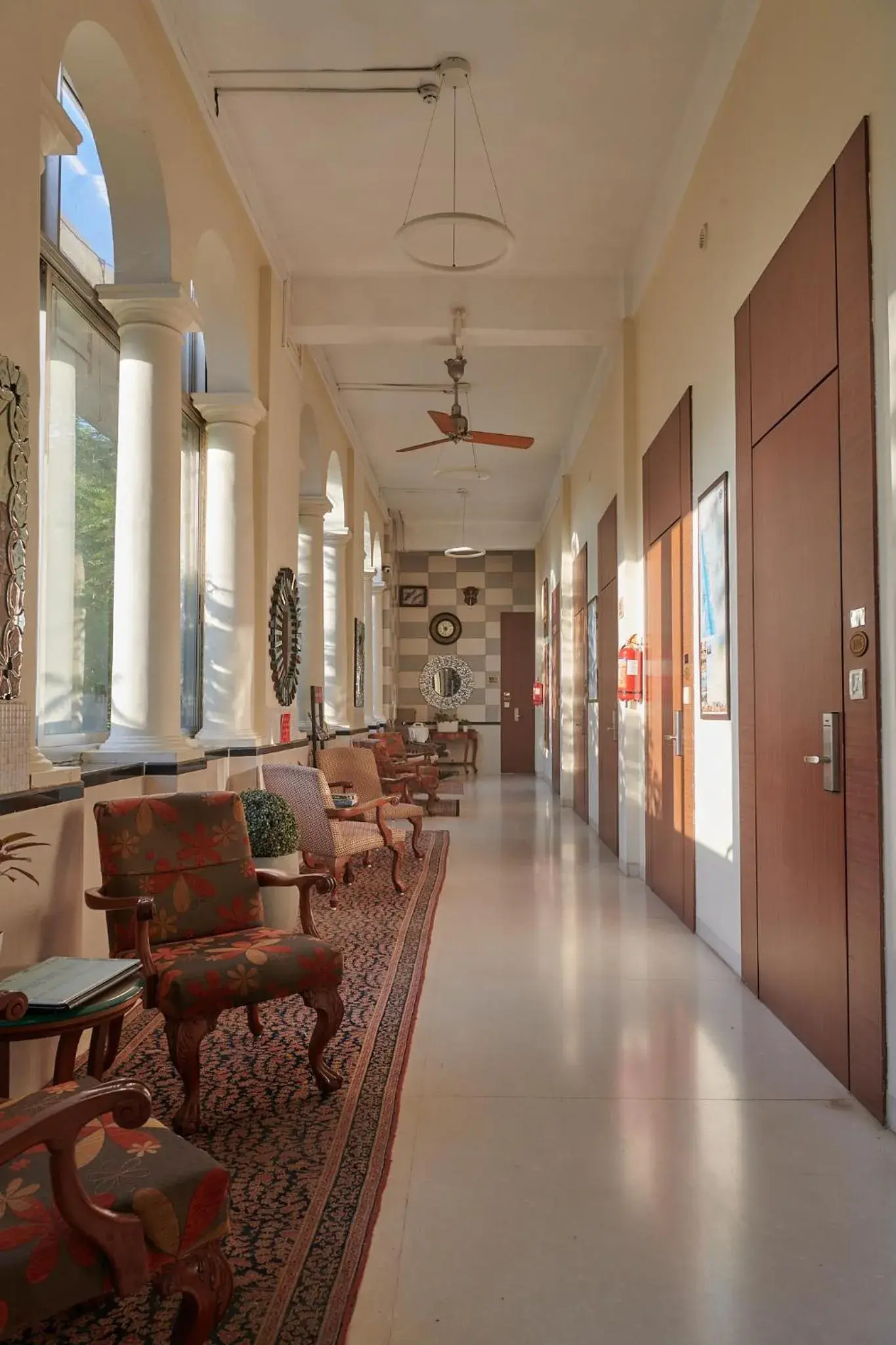 Lobby or reception in Elphinstone Hotel Lobby or reception in Elphinstone Hotel