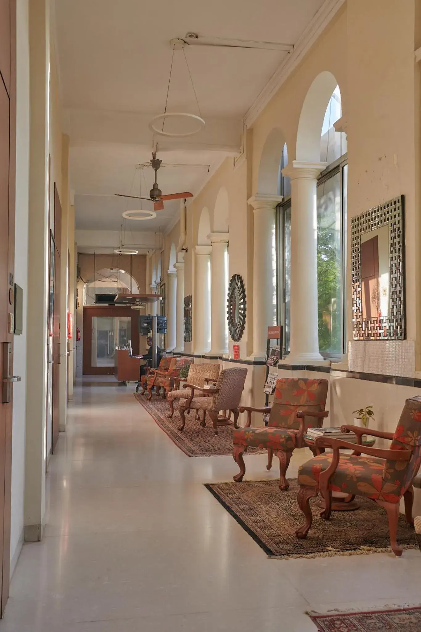 Lobby or reception in Elphinstone Hotel Lobby or reception in Elphinstone Hotel